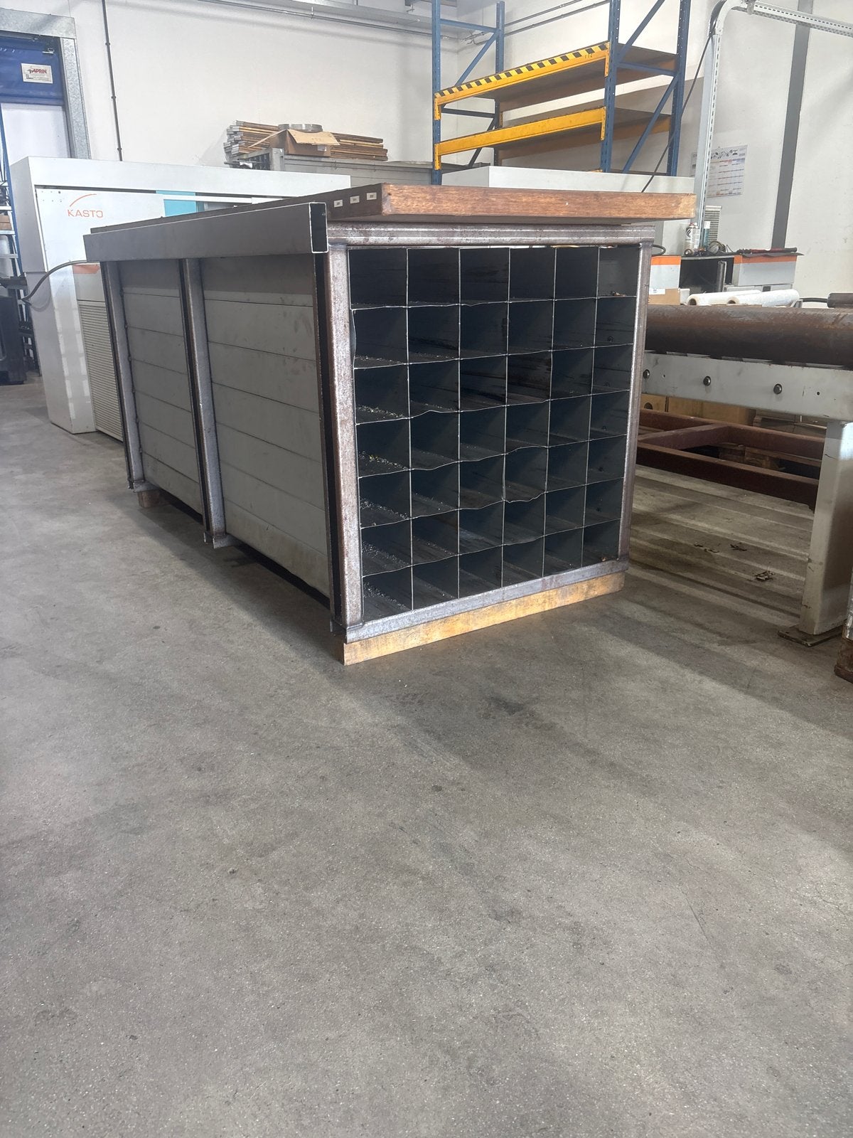 Metalen Materiaalrek 1x1x2m - Robuuste Opslag, Ophalen of Verzenden