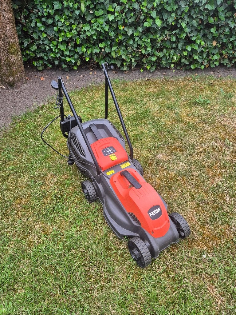 Ferm electrische grasmaaier kapotte kabel, Ophalen, Gebruikt, Elektrische grasmaaier, Ferm