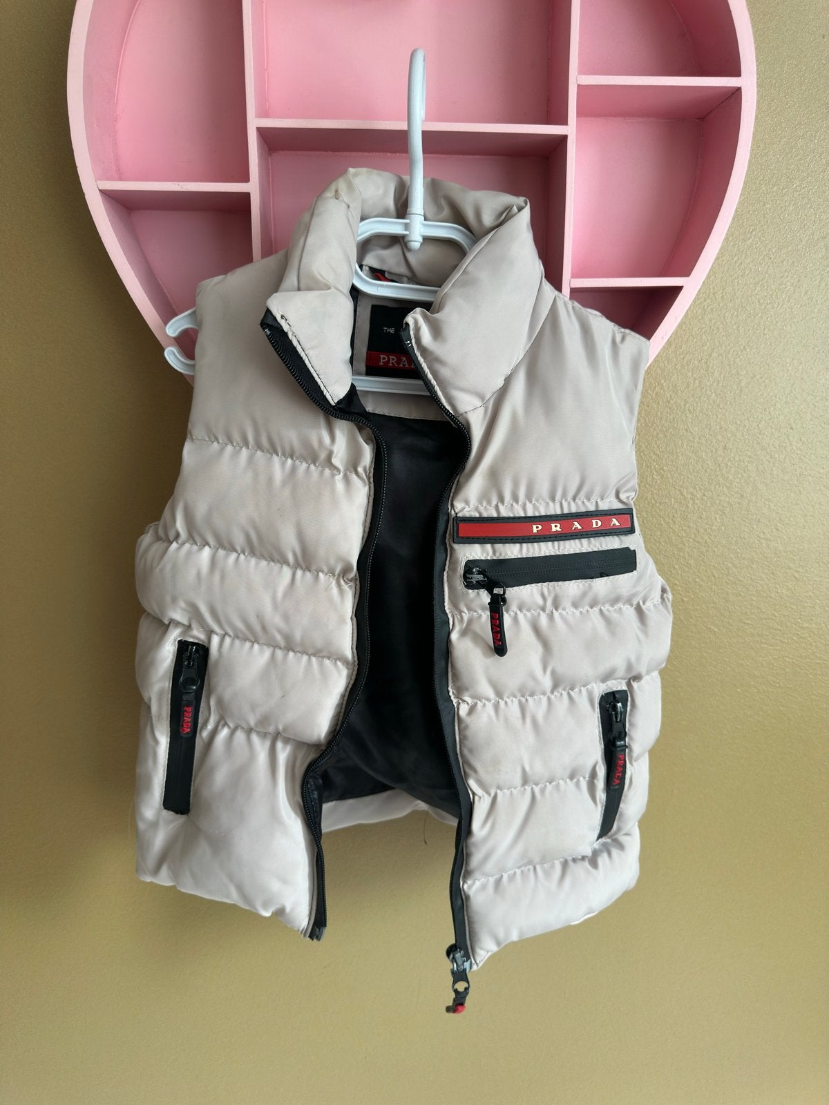 Prada bodywarmer voor kinderen - Beige, Kinderen en Baby's, Ophalen of Verzenden, Zo goed als nieuw, Jongen of Meisje