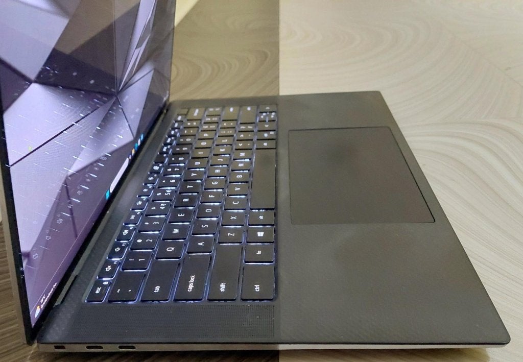 Foto 4 van Dell Precision 5550