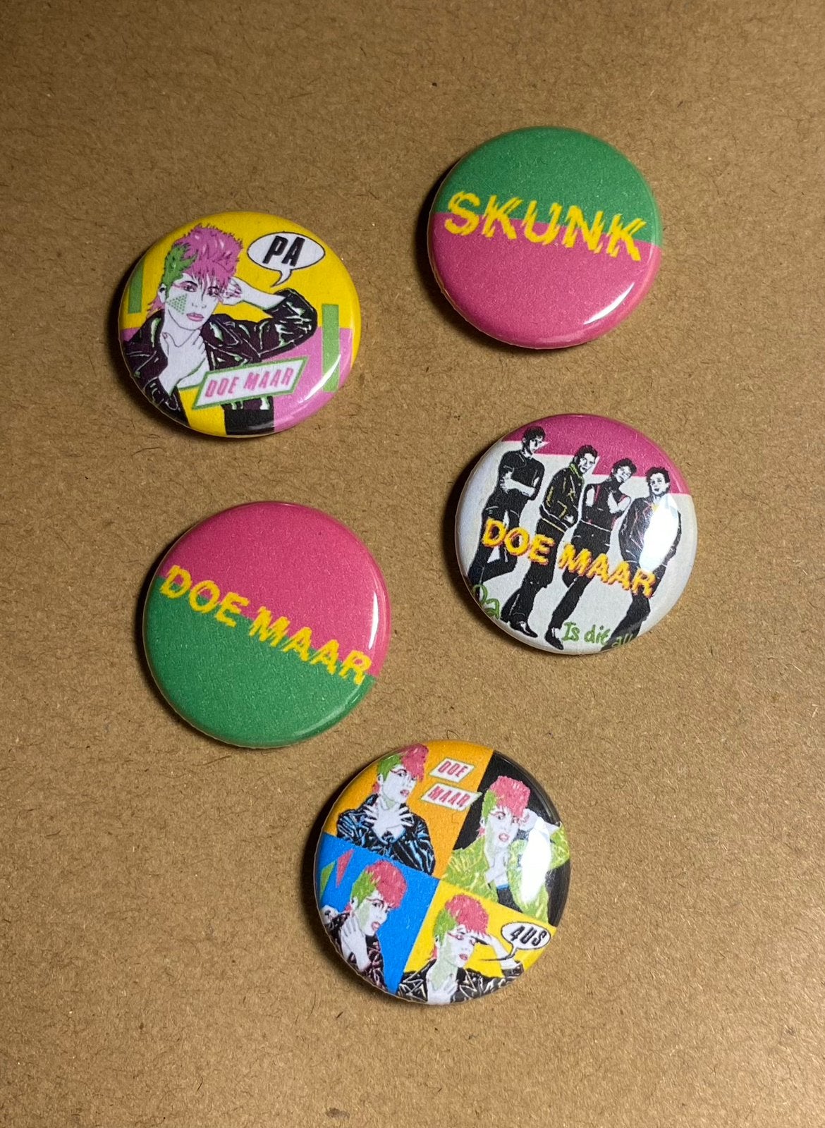 DOE MAAR buttons #1, Verzamelen, Speldjes, Pins en Buttons, Verzenden, Nieuw, Button