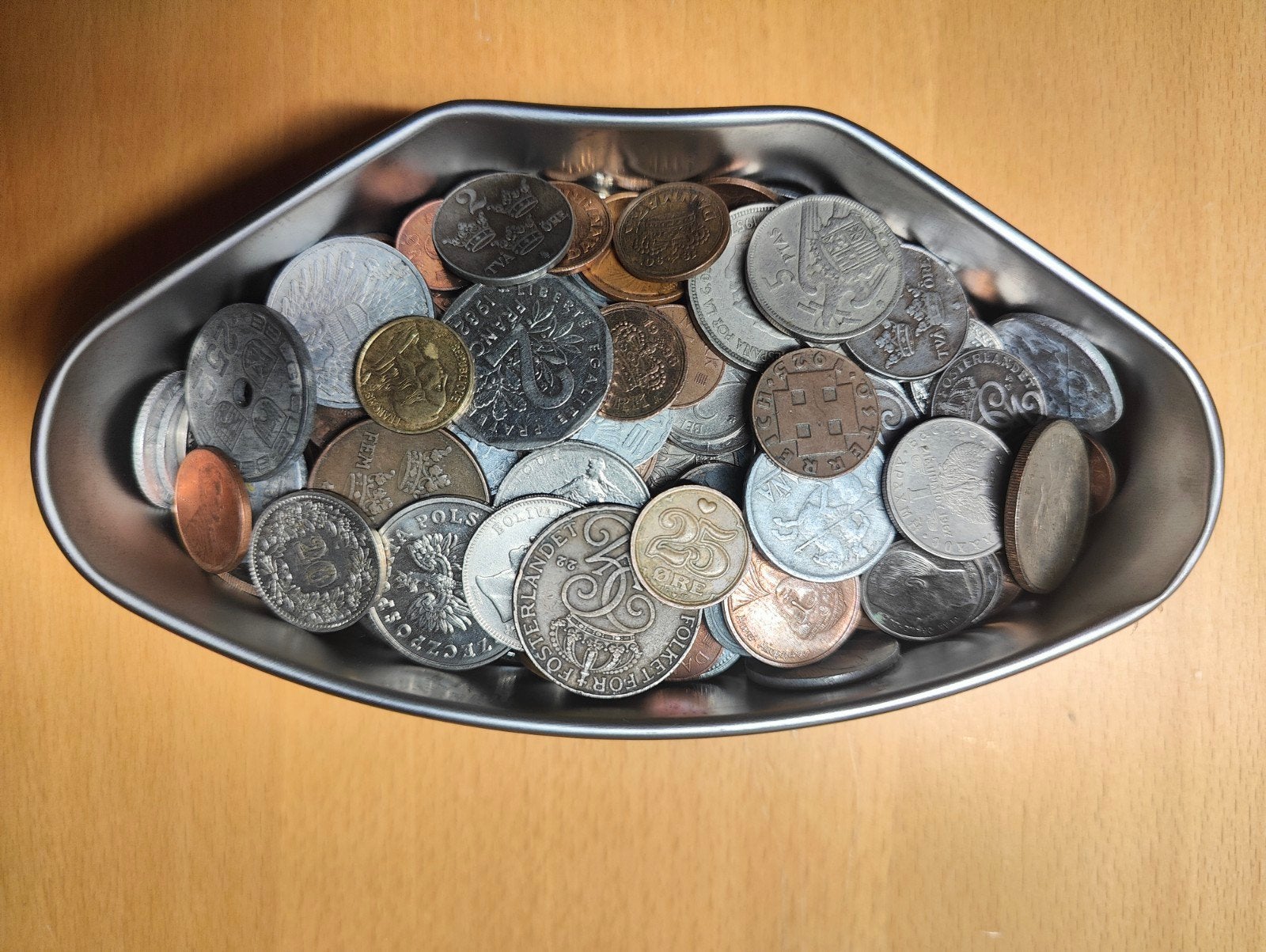 Ruim 300 muntjes van verschillende landen, Ophalen of Verzenden
