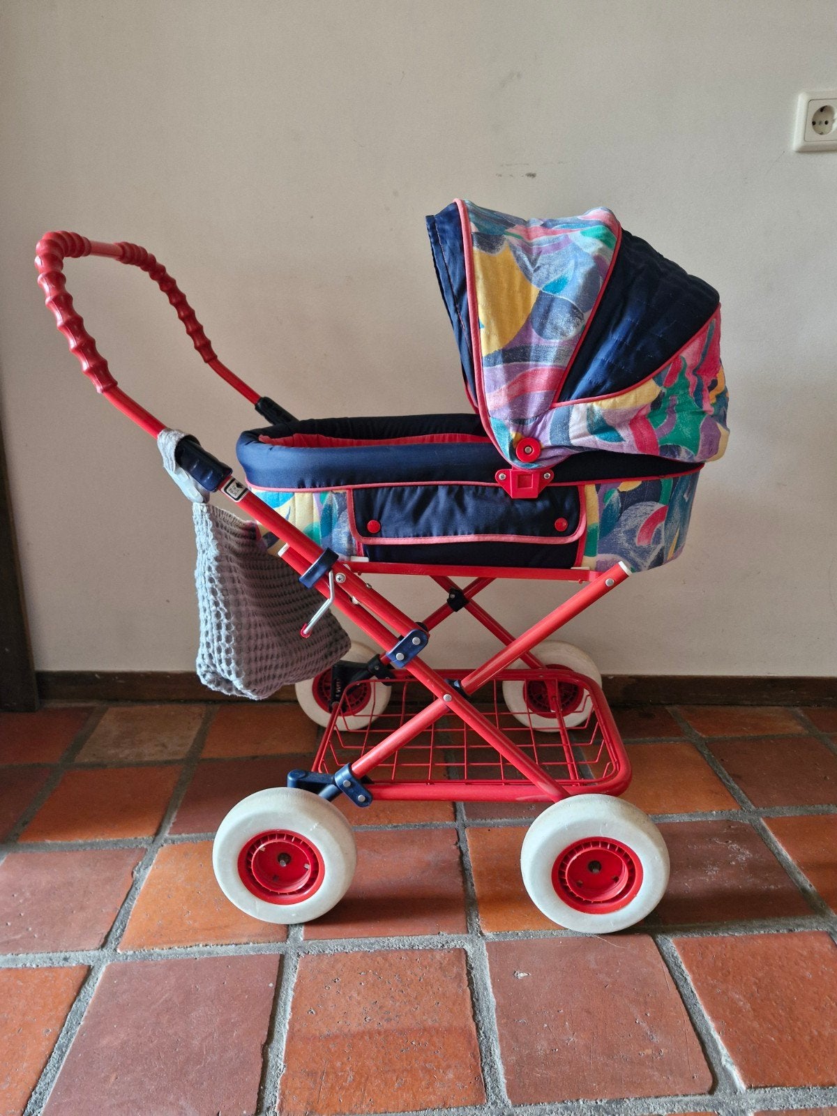 Poppenwagen uit de jaren '90, Ophalen, Gebruikt, Babypop