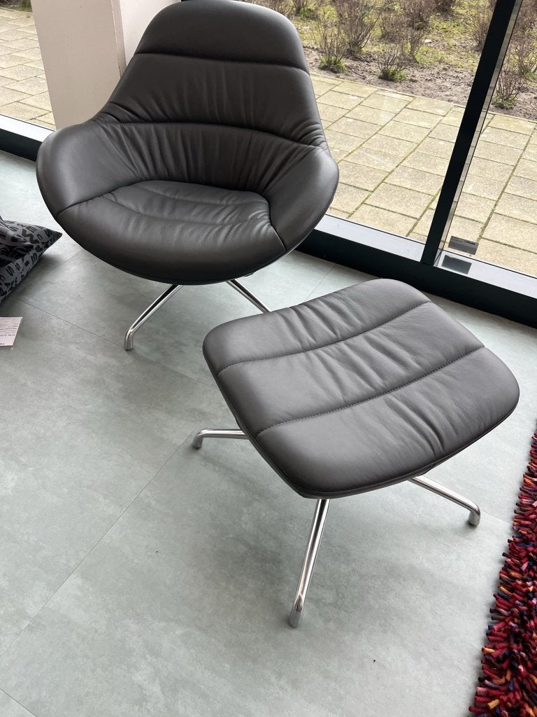 Nieuw Design on Stock Nylo Fauteuil met poef Design Stoel, Huis en Inrichting, Fauteuils, Ophalen, Gompenstraat 15, Contactformulier
