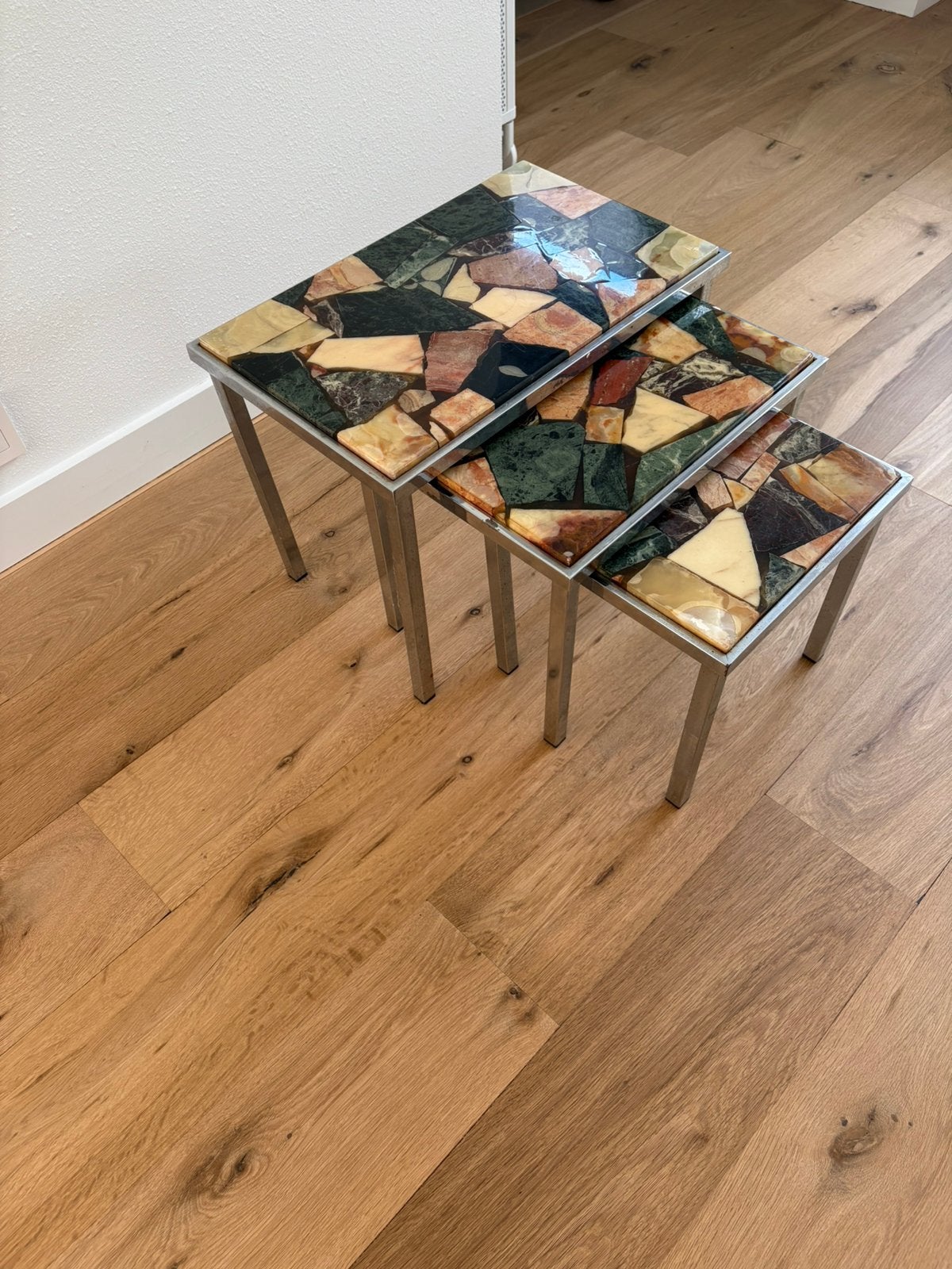 Vintage marmeren bijzettafels / nesting tables / mimiset, Huis en Inrichting, Tafels | Bijzettafels, Ophalen of Verzenden, Rond