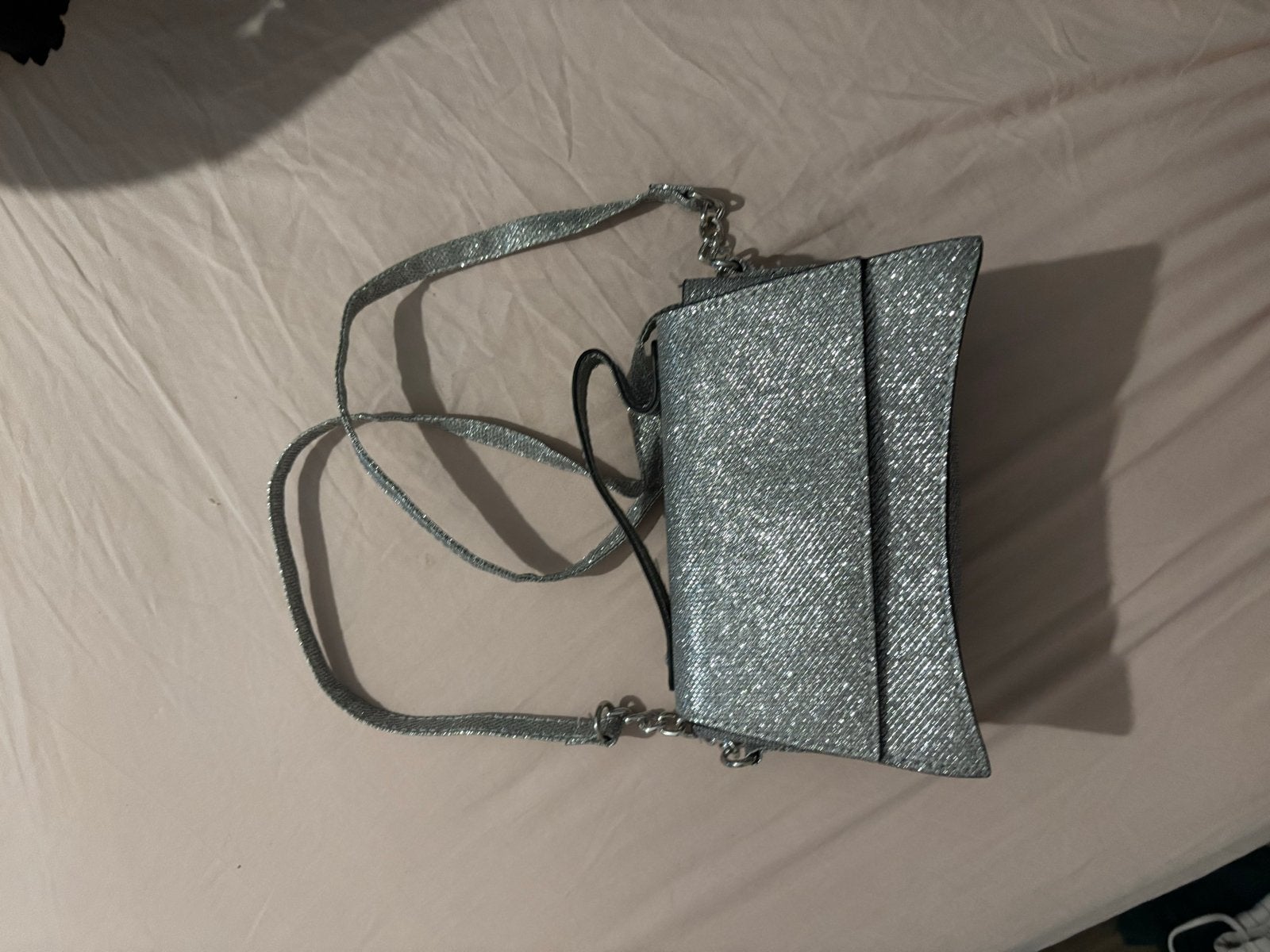 Glitter tasje - Zilveren schoudertas, Sieraden, Tassen en Uiterlijk, Ophalen of Verzenden, Zo goed als nieuw, Overige kleuren