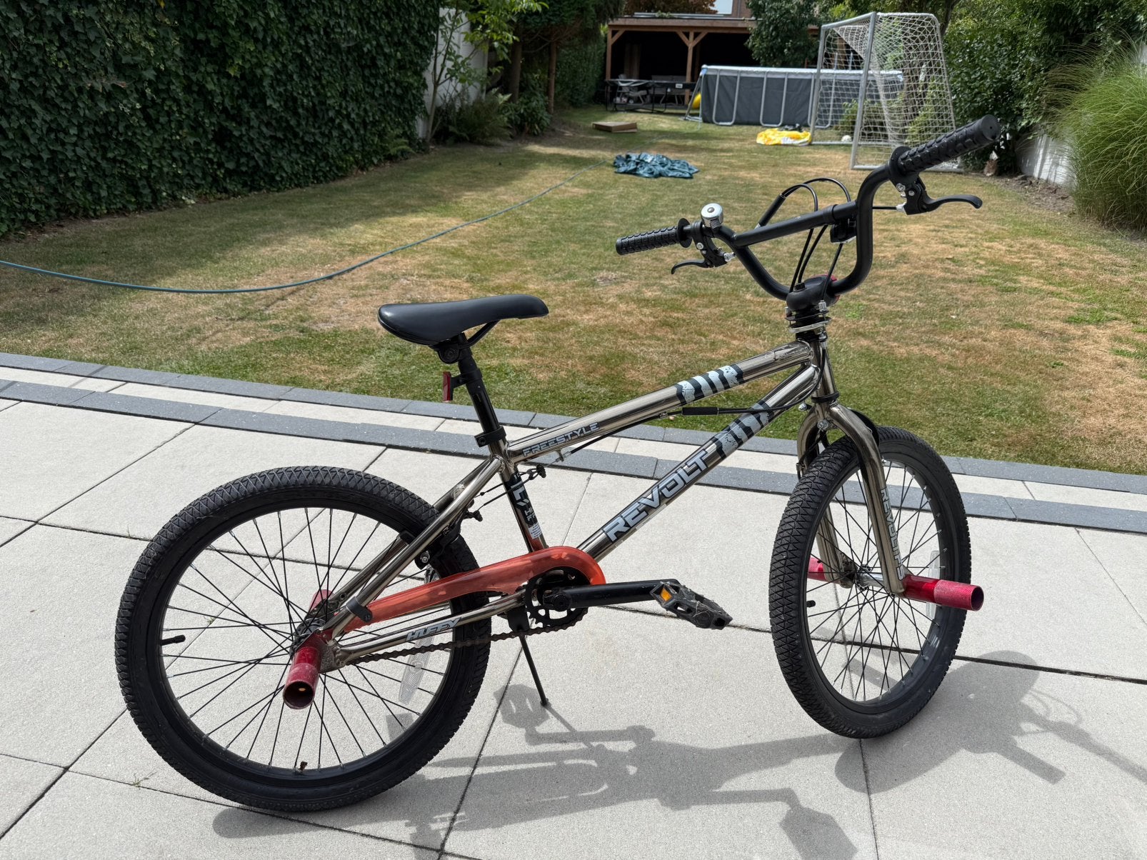 Huffy Revolt Freestyle BMX Fiets Chroom 20 Inch + BMX Pegs, Fietsen en Brommers, Fietsen | Crossfietsen en BMX, Ophalen, 16 tot 20 inch
