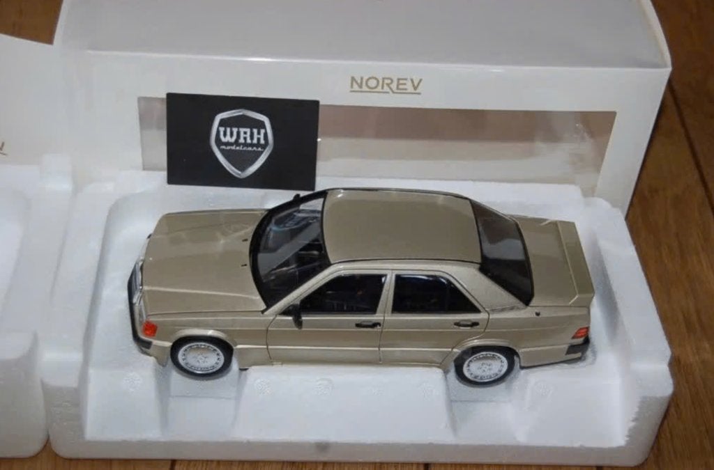 1:18 MERCEDES 190 E smoke silver Norev 183831 inbox WRH, Verzenden, Zo goed als nieuw, Auto, Norev