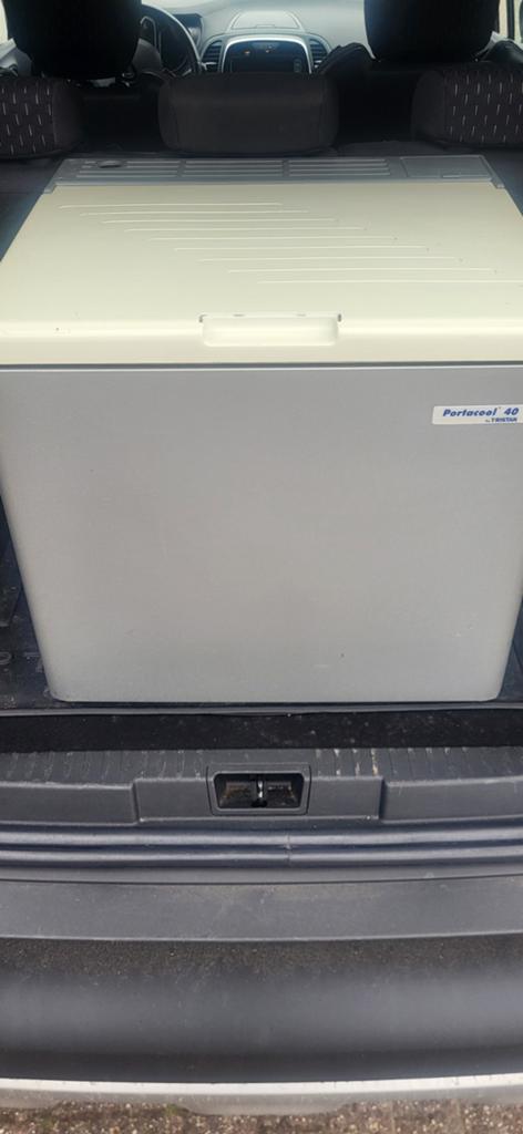Zgan ijskoude  tristar portocool koelbox 220 12 volt en gas, Caravans en Kamperen, Koelboxen, Ophalen of Verzenden, Zo goed als nieuw