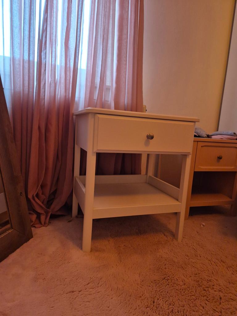 2 stuks IKEA TYSSEDAL Nachtkastjes wit, Ophalen of Verzenden, Minder dan 45 cm, Minder dan 55 cm