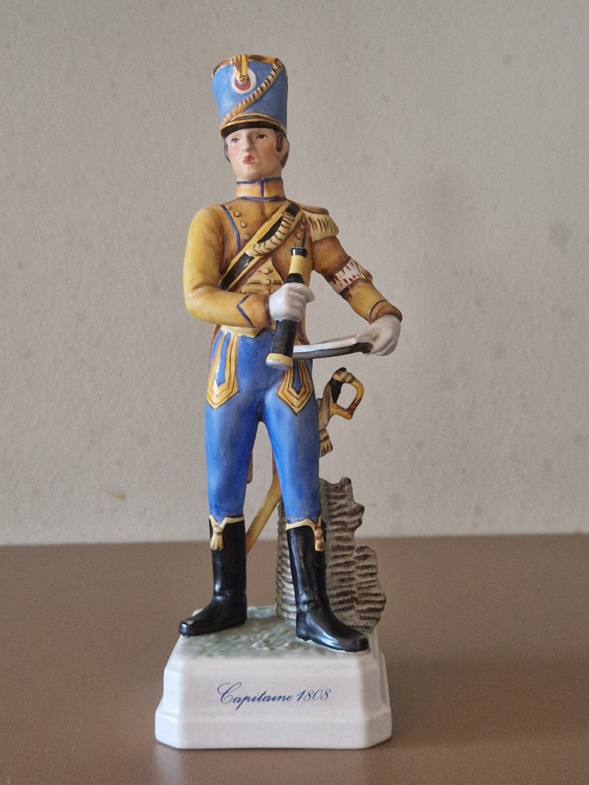 Goebel Porseleinen Beeldje Capiteine 1808 - Militair Figuur, Ophalen of Verzenden