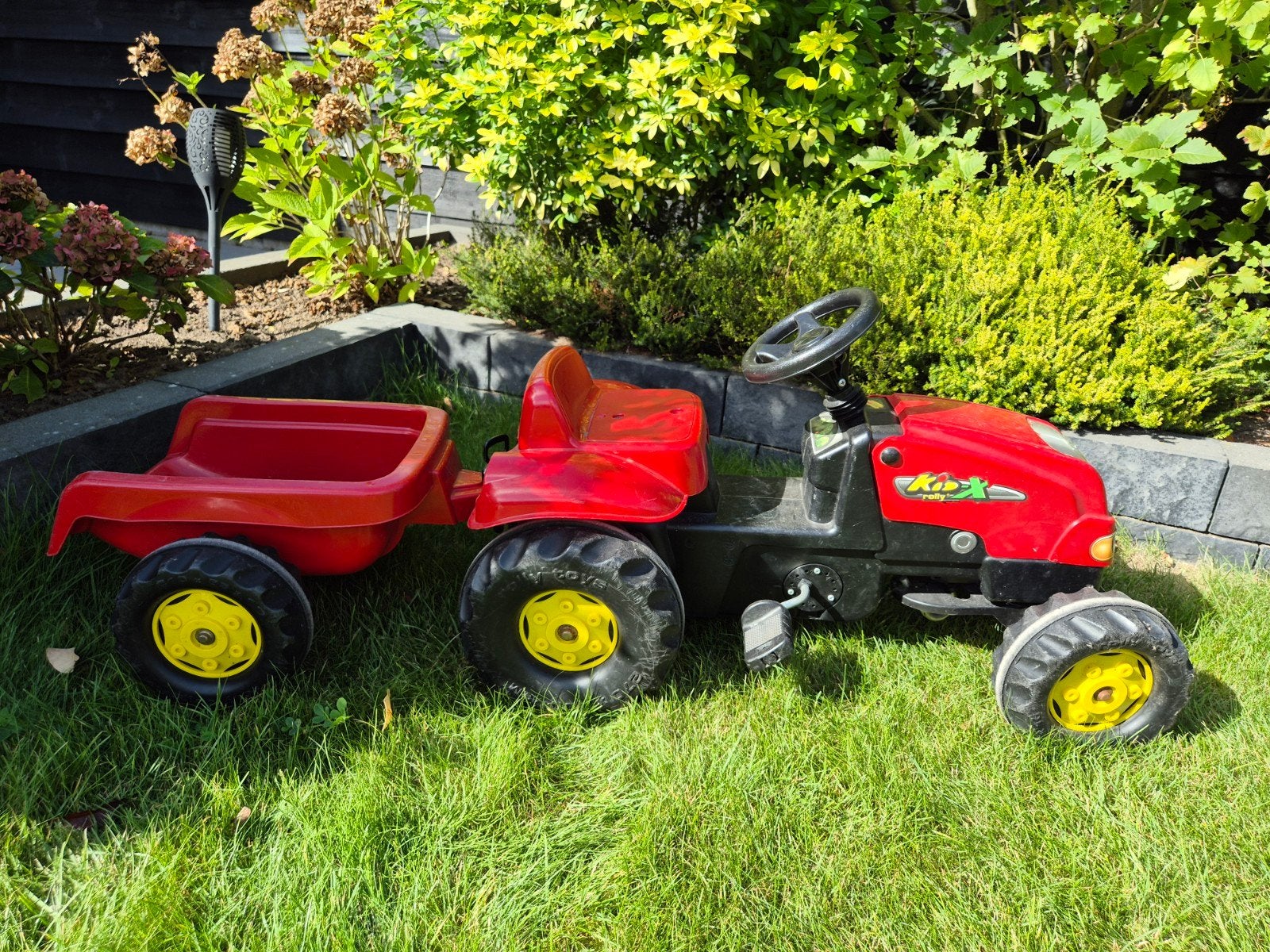 Trap tractor rolly toys rood met kar / aanhanger., Ophalen, Gebruikt, Overige merken