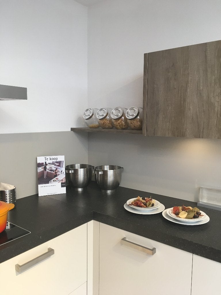 Keuken, Ophalen, U-keuken, Overige kleuren, Graniet of Steen