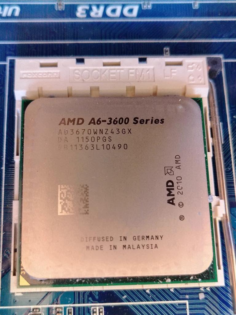 Processor AMD Fusion A6-3600 (4-core), Computers en Software, Processors, 4-core, Zo goed als nieuw, AMD Fusion A6-3600, Socket FM1