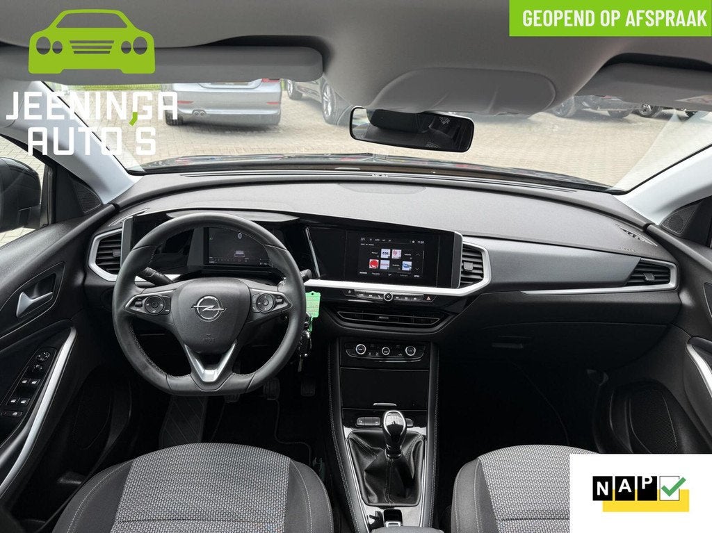 Opel Grandland 1.2 Turbo Level 2|PDC|AppleCarPlay|Clima|NAP, Auto's, Opel, Stof, Gebruikt, 1199 cc, Zwart
