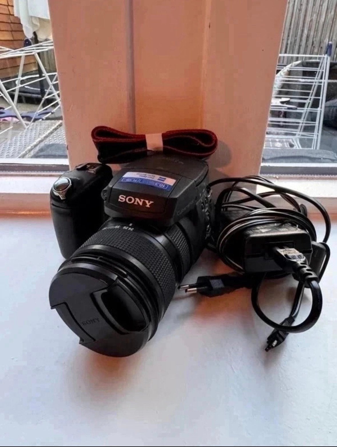 Sony Cyber-shot DSC-R1 10.3MP – Complete Set + 8GB CF Kaart, Verzenden, Geheugenkaart, Zo goed als nieuw, Sony