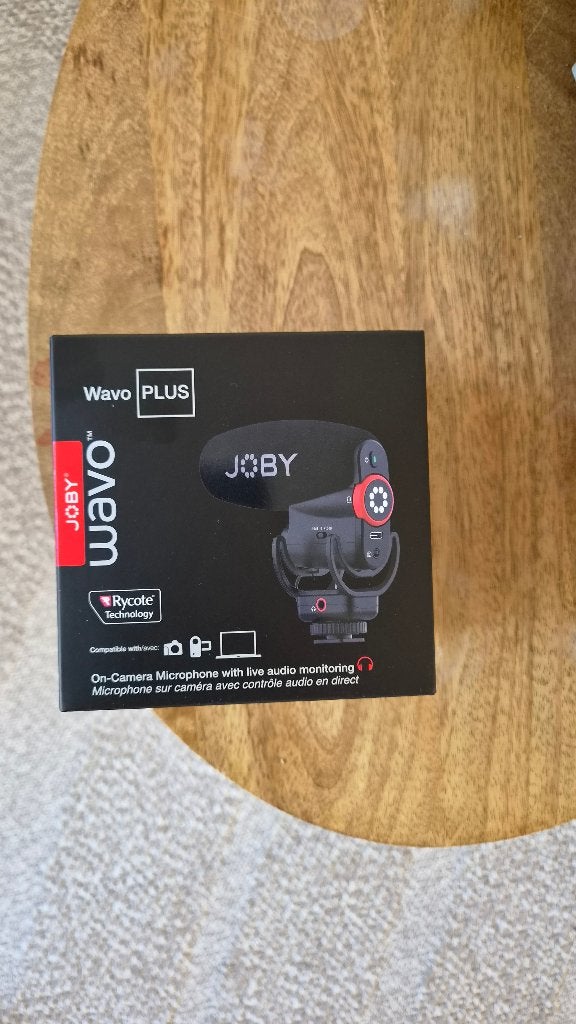 Joby Wavo PLUS On-Camera Microfoon met Live Audio Monitoring, Ophalen, Nieuw, Instrumentmicrofoon