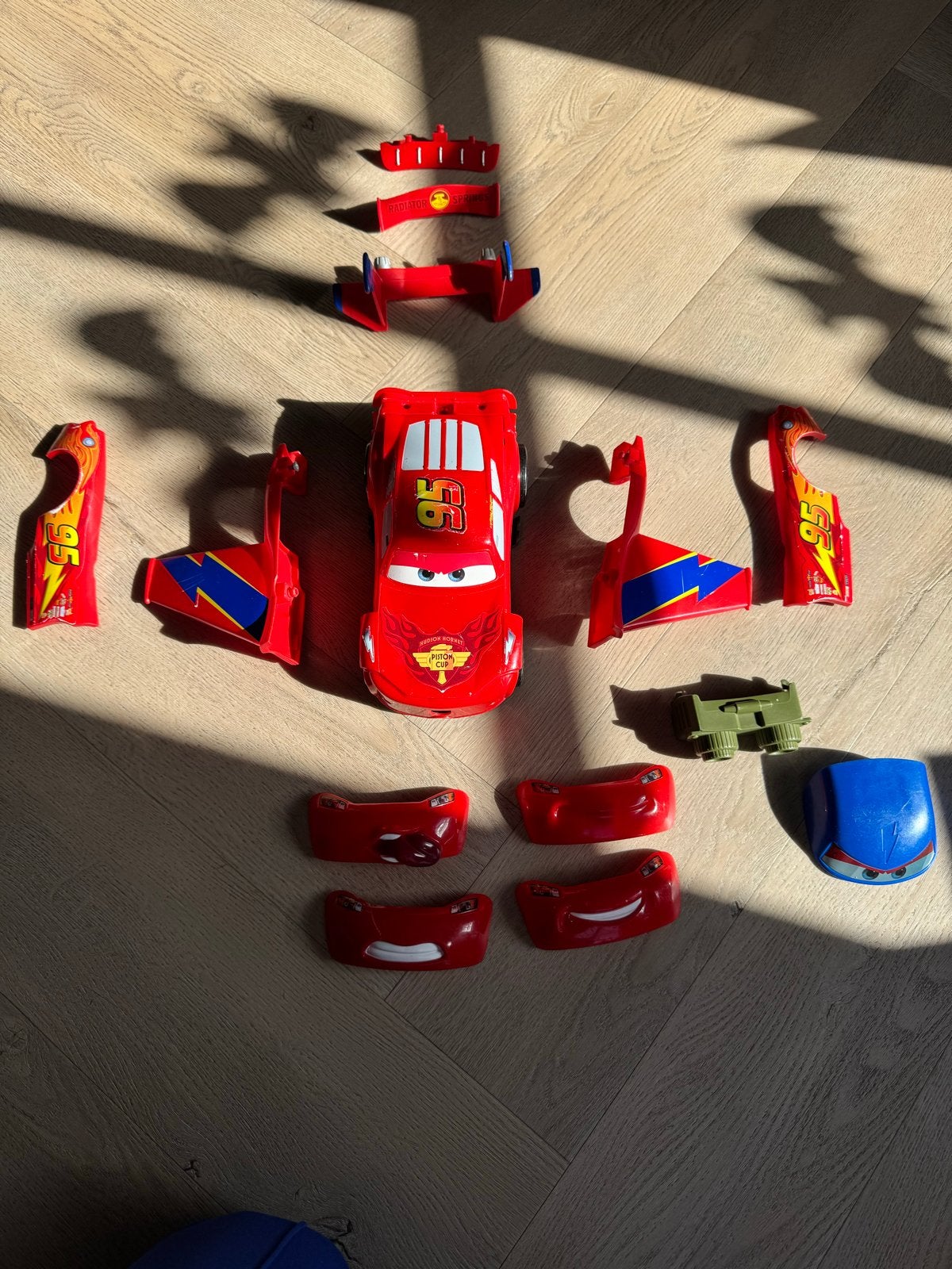 Cars 3 Ultimate Bliksem McQueen met verwisselbare onderdelen, Ophalen of Verzenden, Gebruikt