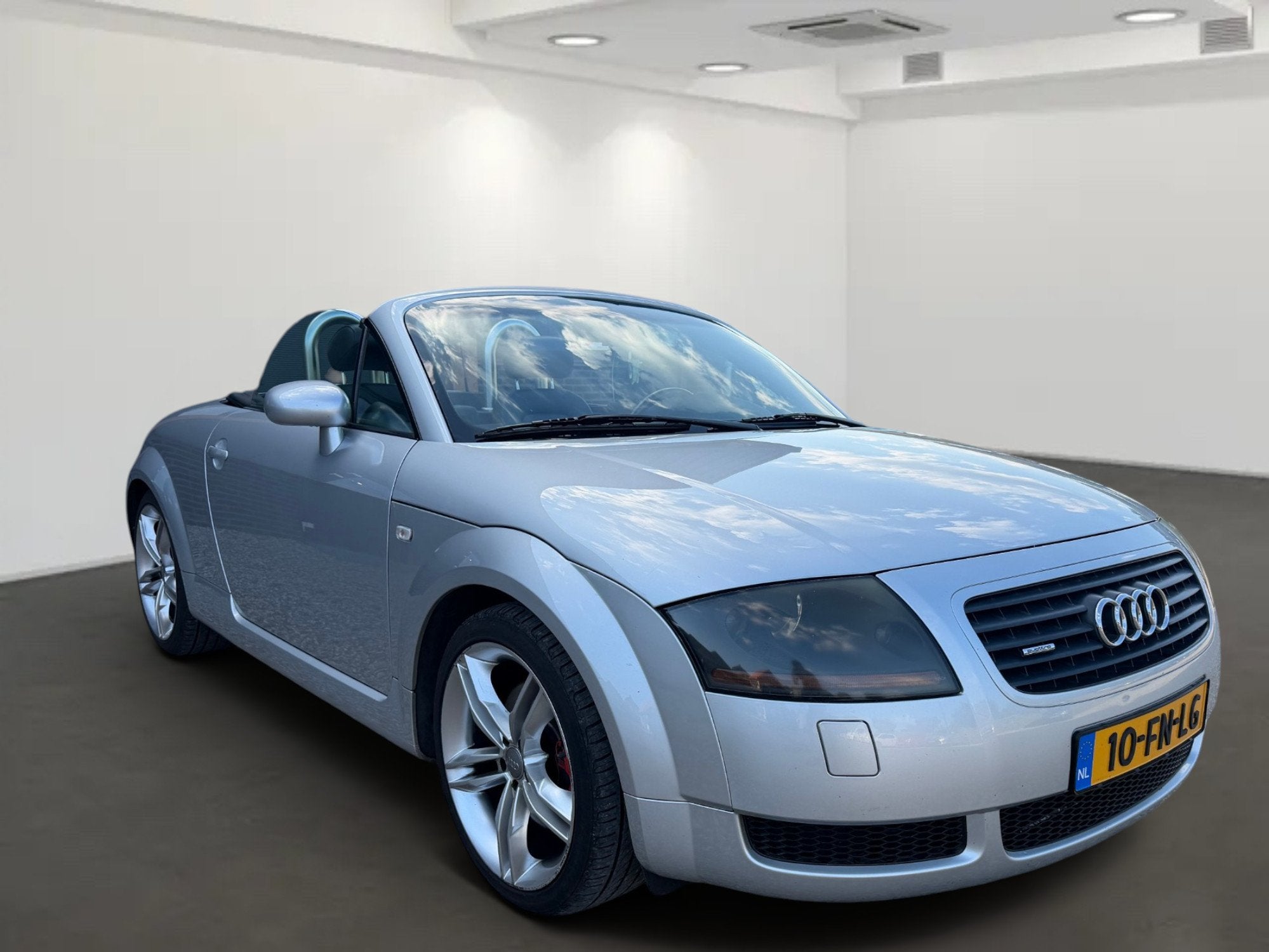 Audi TT Roadster 1.8 5V Turbo quattro, TT, Gebruikt, Zwart, 4 cilinders