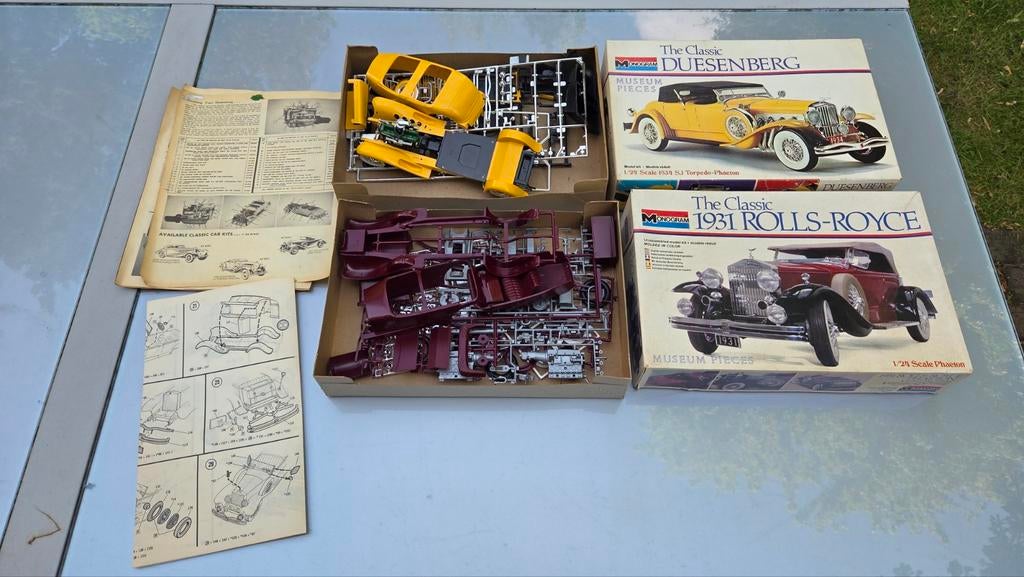 2x oude Monogram 1:24 modelauto bouwdoos model kit, Hobby en Vrije tijd, Gebruikt, Auto, Verzenden, Groter dan 1:32