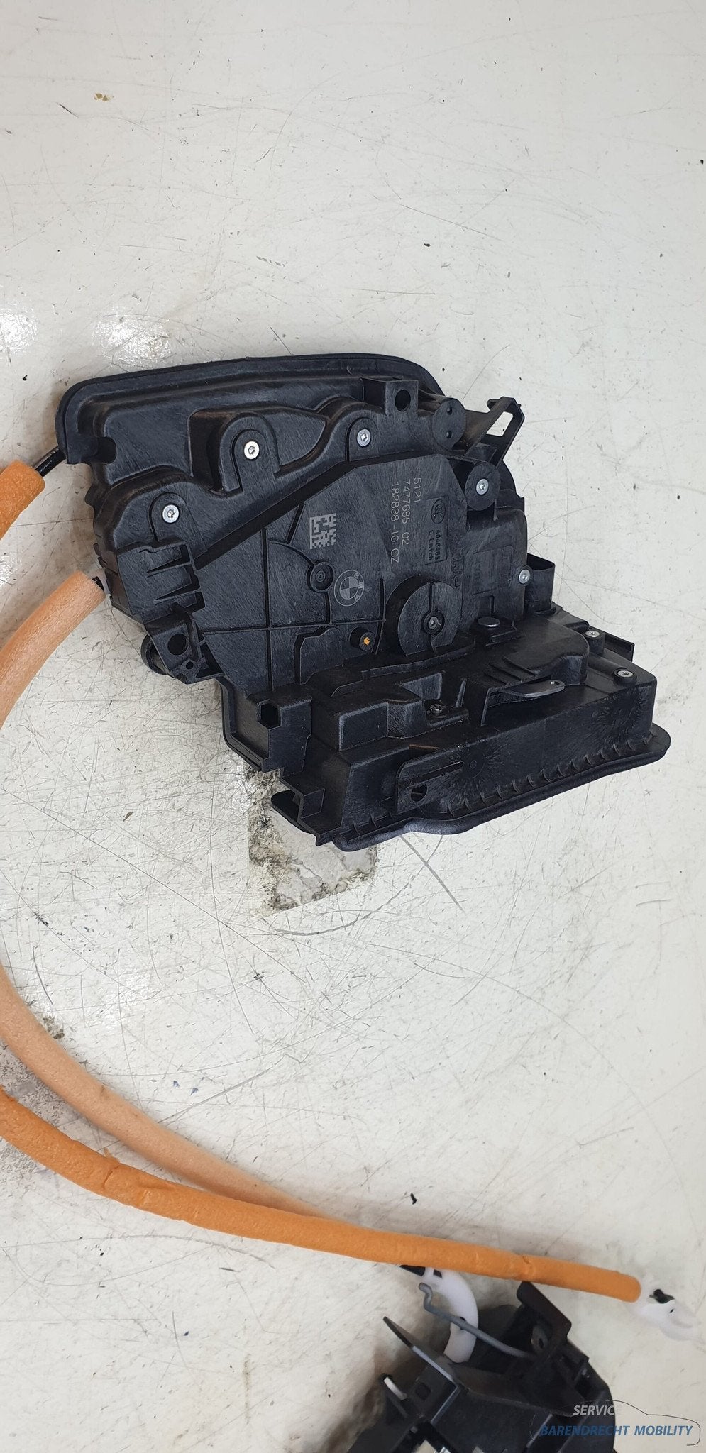 BMW G30 F90 5 serie portierslot links voor LV bestuurderskan, Petuelring 130
80788  Munich, DE, Gebruikt, Info@bmw.de, Voor