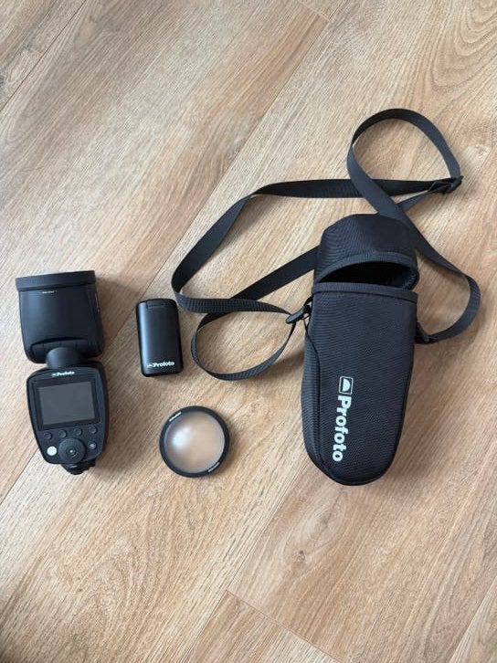 Profoto A10 TTL flitser voor Sony / 6x gebruikt / incl bon, Ophalen, Zo goed als nieuw, Overige merken, Kantelbaar