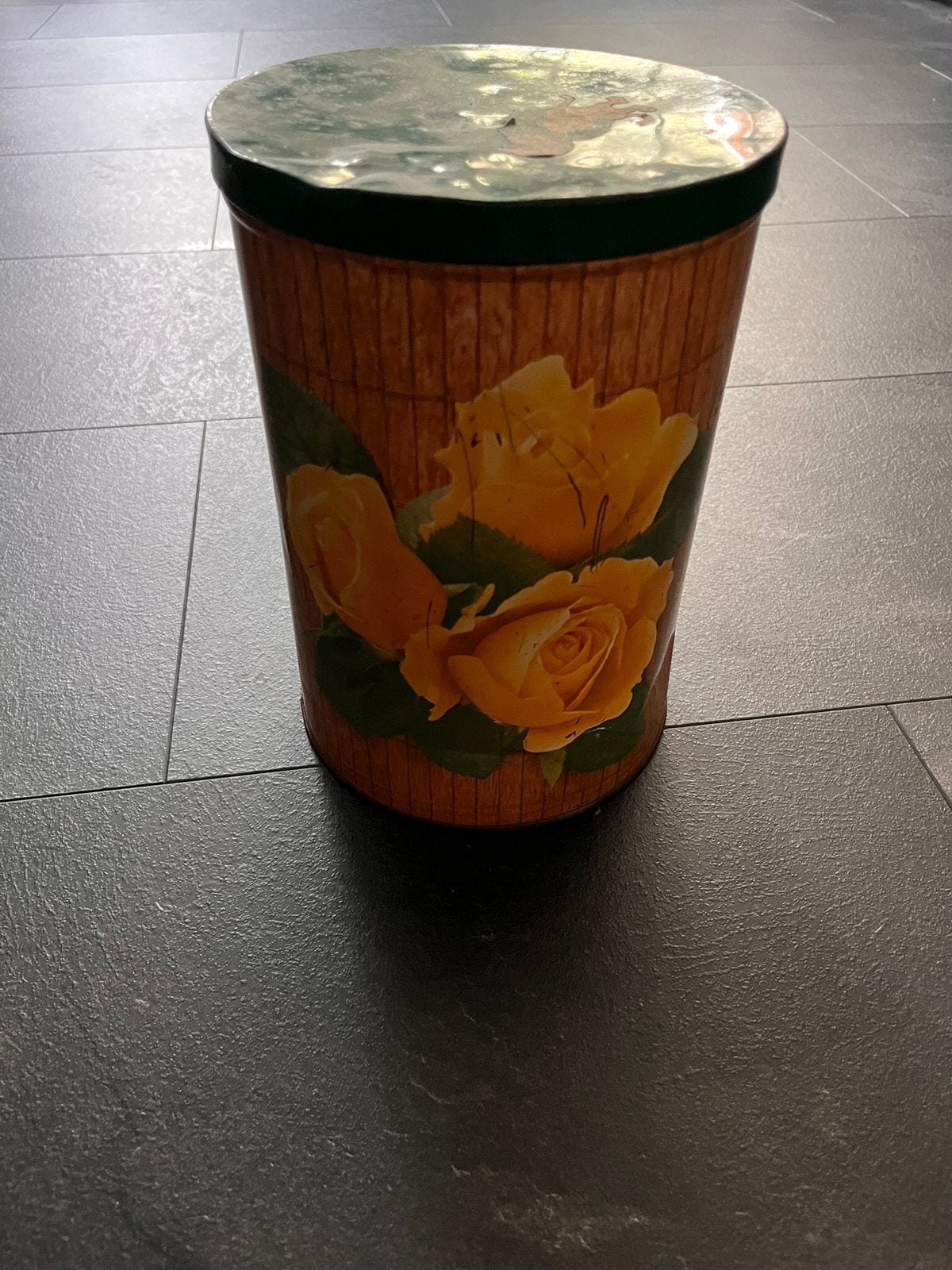 Blikken trommel zeker 50 jaar oud, Verzamelen, Blikken, Ophalen of Verzenden, Zo goed als nieuw, Overige