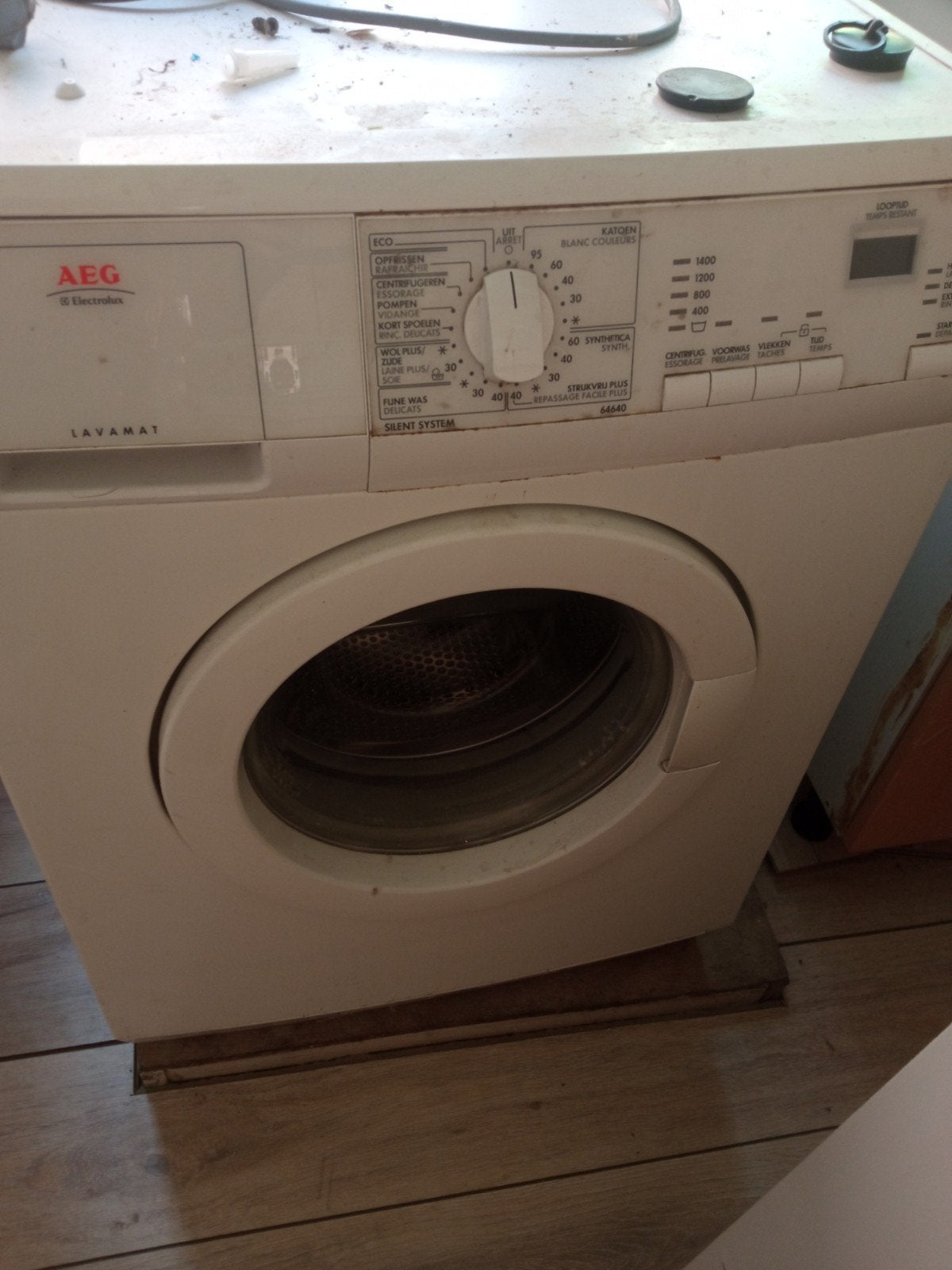 Compacte AEG Lavamat Wasmachine - Ideaal voor kleine ruimtes, Witgoed en Apparatuur, Ophalen, 1200 tot 1600 toeren, Gebruikt, 4 tot 6 kg