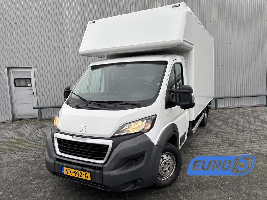 Peugeot Boxer 335 2.2*BAKWAGEN*LAADKLEP*A/C*NAVI*3PERS.*CITY, Voorwielaandrijving, Euro 5, Stof, Gebruikt
