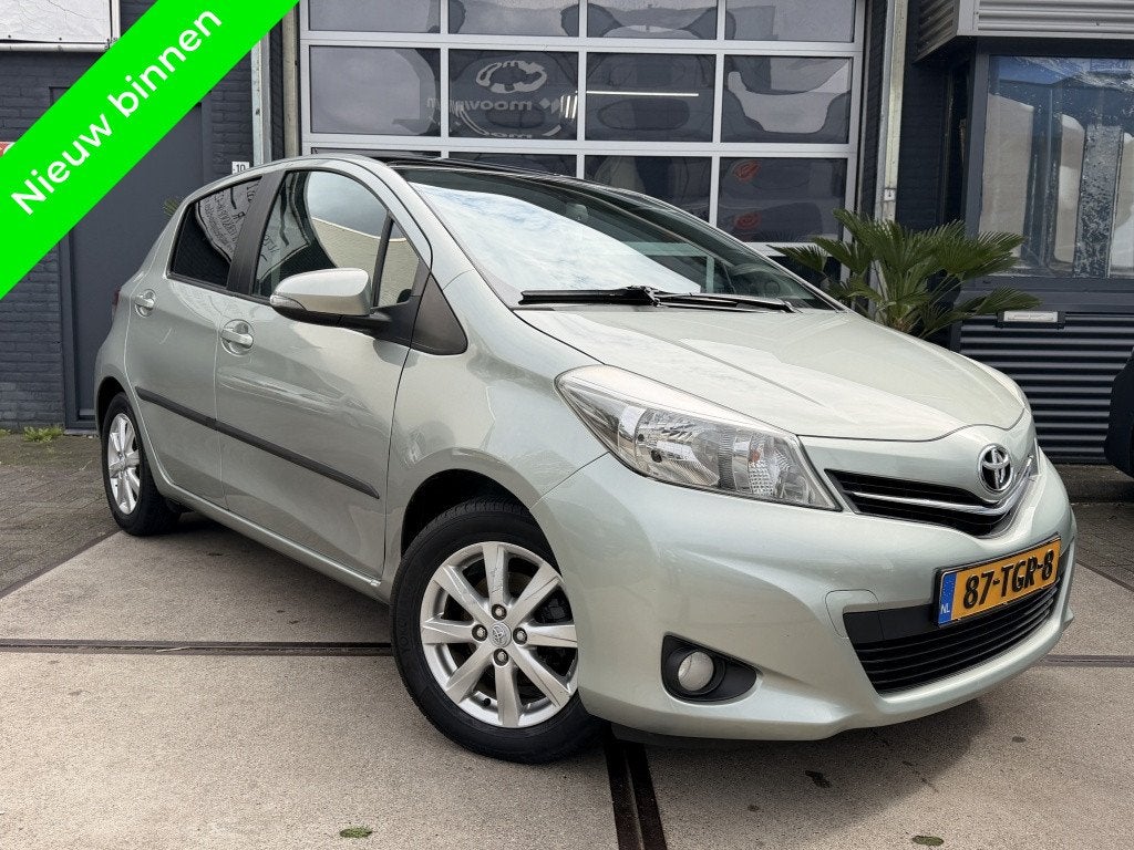 Toyota Yaris 1.3 VVT-i Executive Automaat Panoramadak NAP! I, Auto's, Automaat, 4 cilinders, Bedrijf, 99 pk
