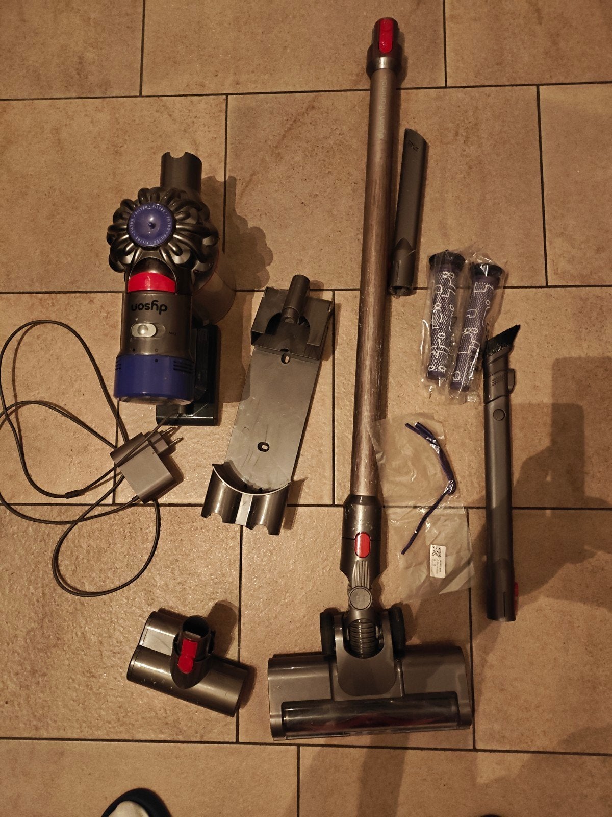 Dyson Steelstofzuiger V8 met accessoires alleen ophalen