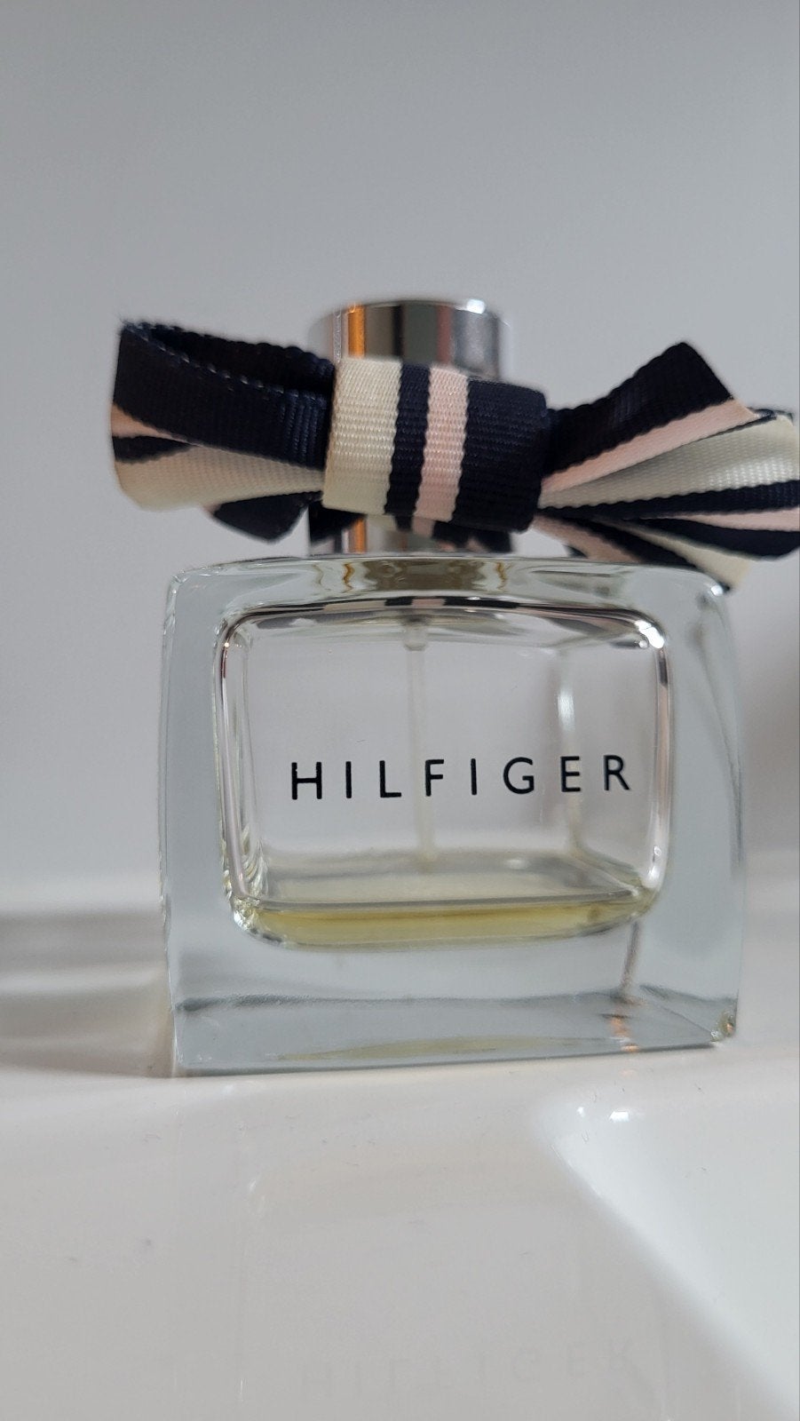 tommy hilfiger parfum peach blossom, Verzamelen, Ophalen of Verzenden, Gebruikt, Parfumfles