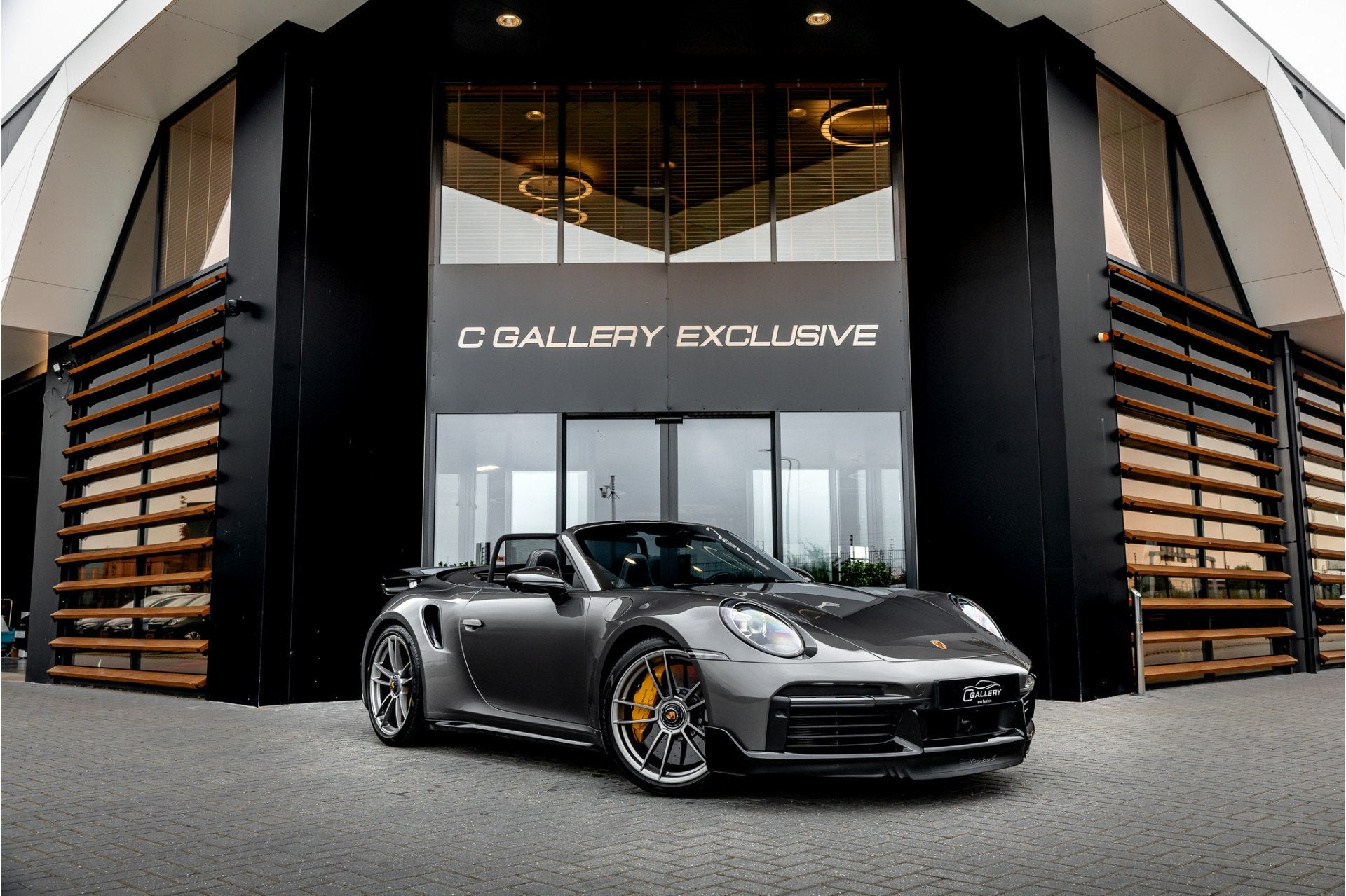 Porsche 911 Cabrio 3.8 Turbo S - Akrapovic | Sport Chrono +, Auto's, Automaat, Gebruikt, Cabriolet, 4 stoelen