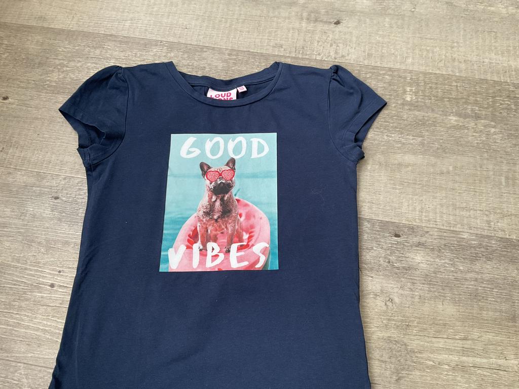 T-shirt mt 140 met 'Good Vibes' hond print, Ophalen of Verzenden, Zo goed als nieuw, Meisje, Shirt of Longsleeve