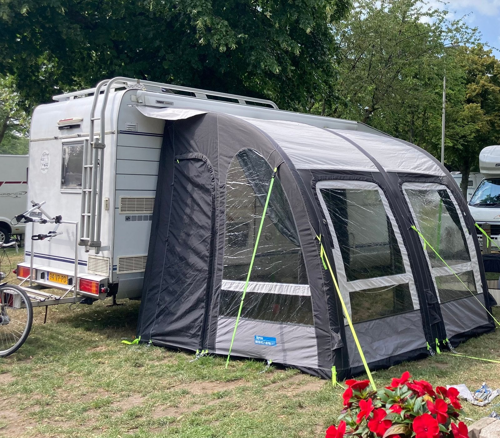 Kampa motor rally air pro 260XL opblaasbare tent., Ophalen, Gebruikt, Tot en met 4