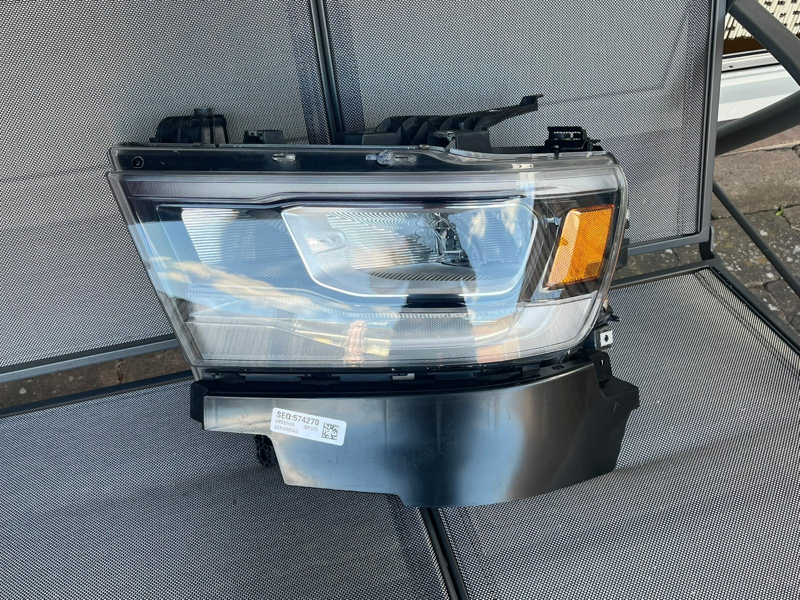 Dodge Ram 2019+ koplamp OEM LINKS (compleet), Auto-onderdelen, Verlichting, Ophalen of Verzenden, Dodge