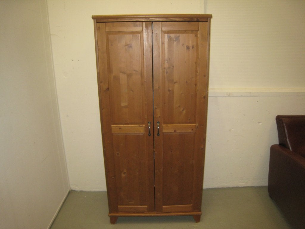 Retro grenen kledingkast, Niet ingevuld, Gebruikt, Niet ingevuld, Niet ingevuld