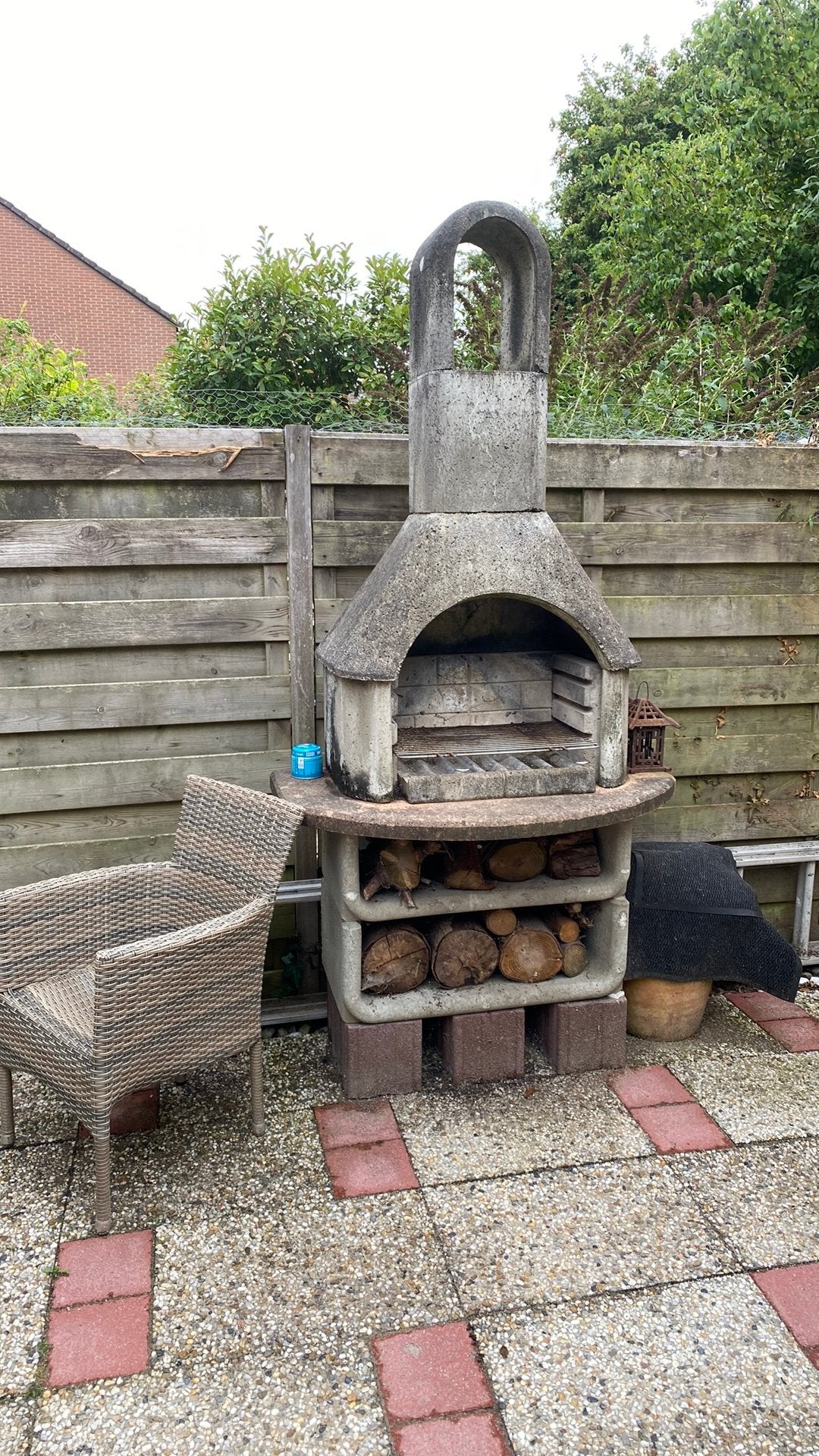 Betonnen bbq, Ophalen, Gebruikt