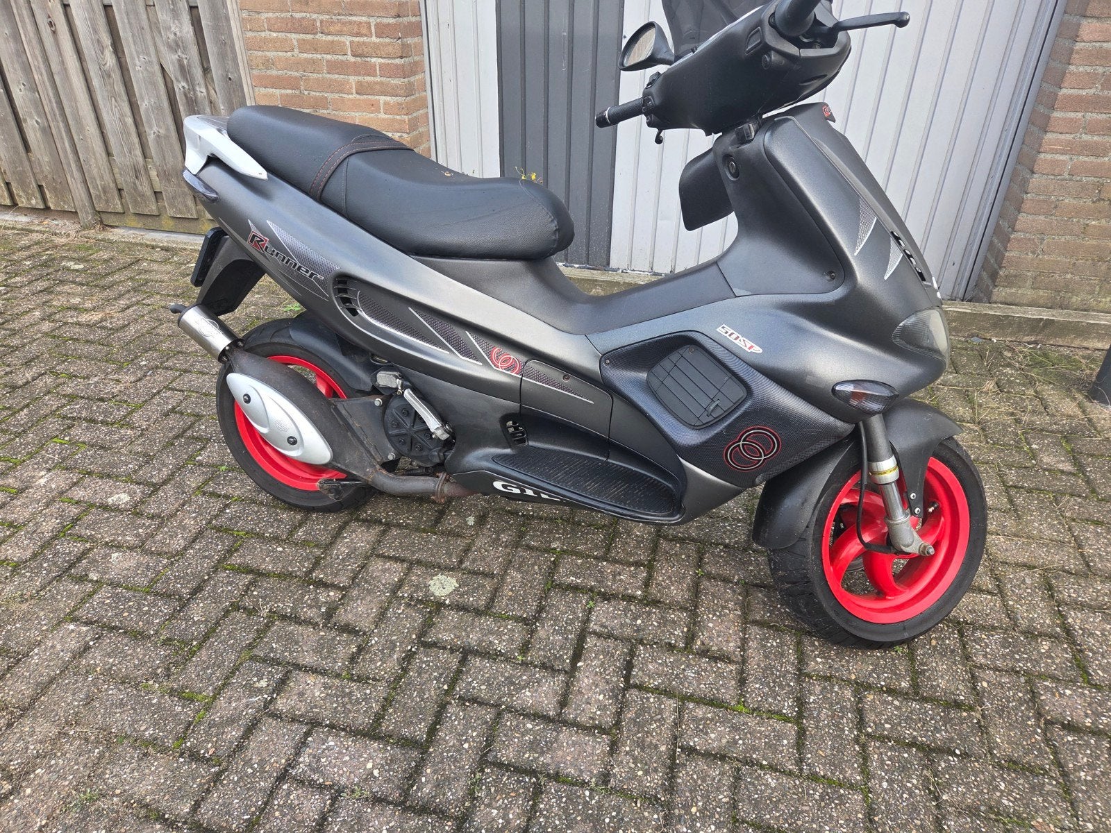 Gilera Runner 50 cc - Goed onderhouden scooter, Fietsen en Brommers, Ophalen, Gebruikt, Maximaal 45 km/u, Gilera