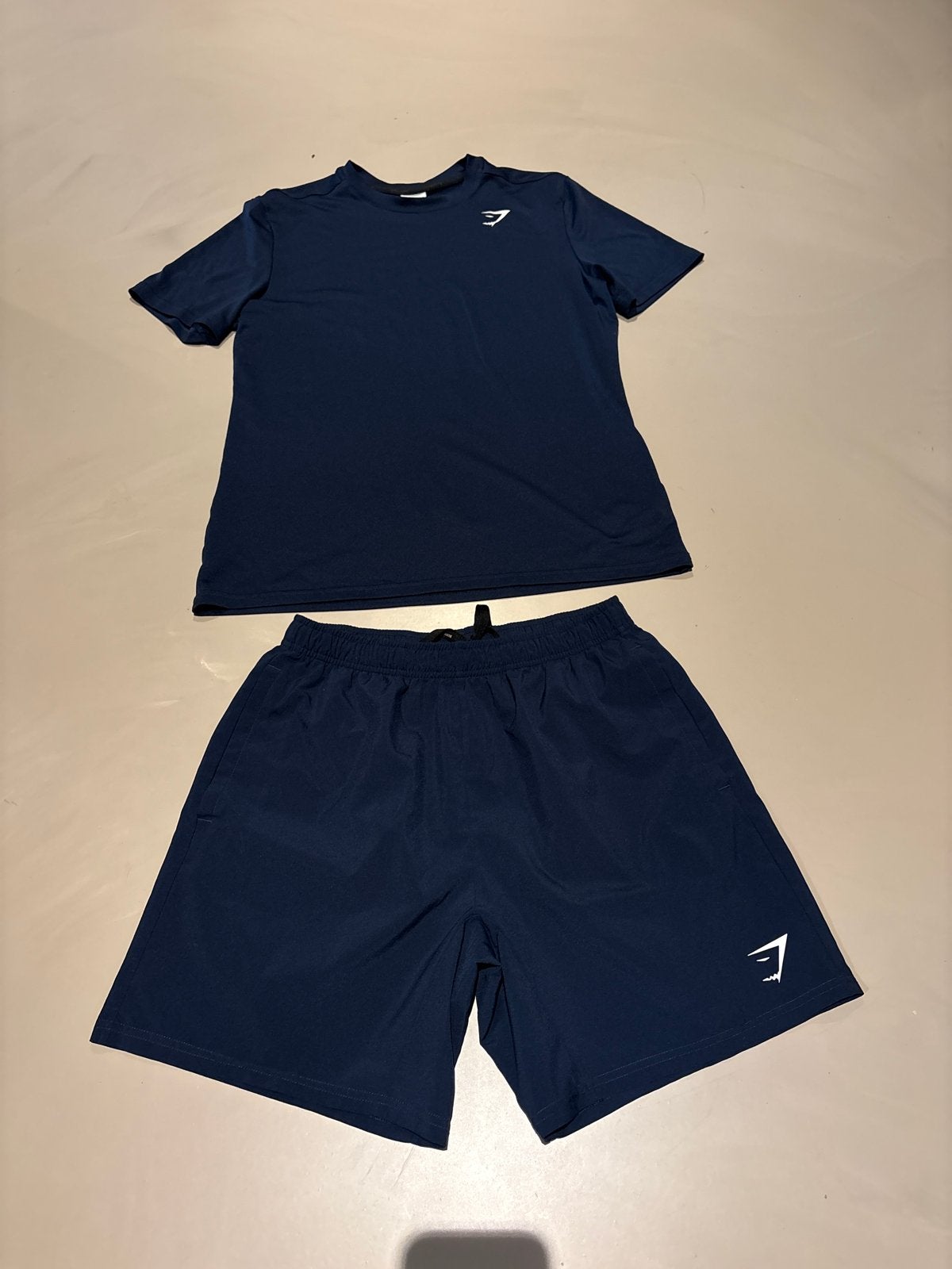 Gymshark sportset voor heren - Maat M, Fitness, Ophalen of Verzenden, Zo goed als nieuw, Maat 48/50 (M)