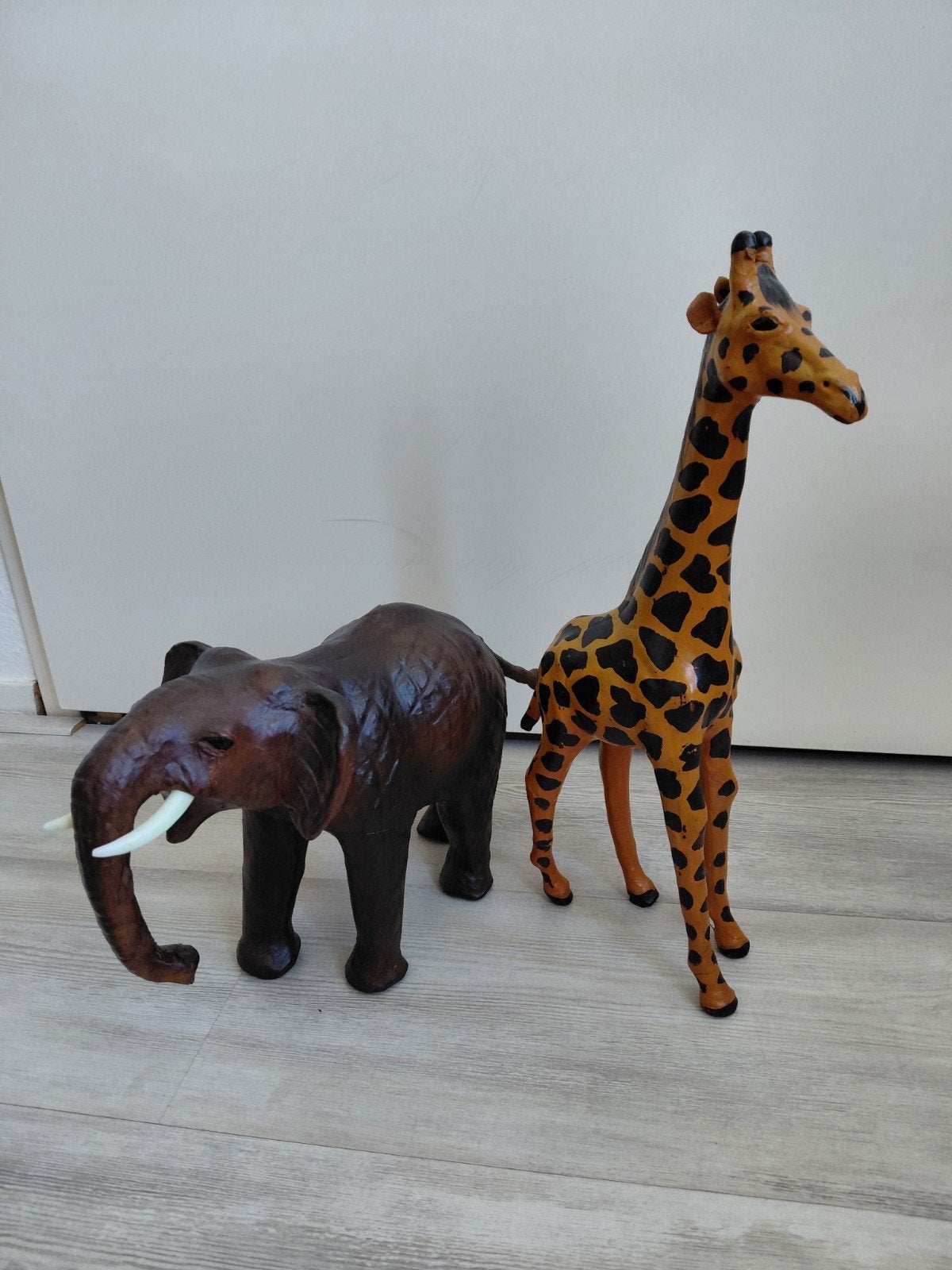 vintage lederen olifant & giraffe, Ophalen, Gebruikt, Wild dier, Overige typen
