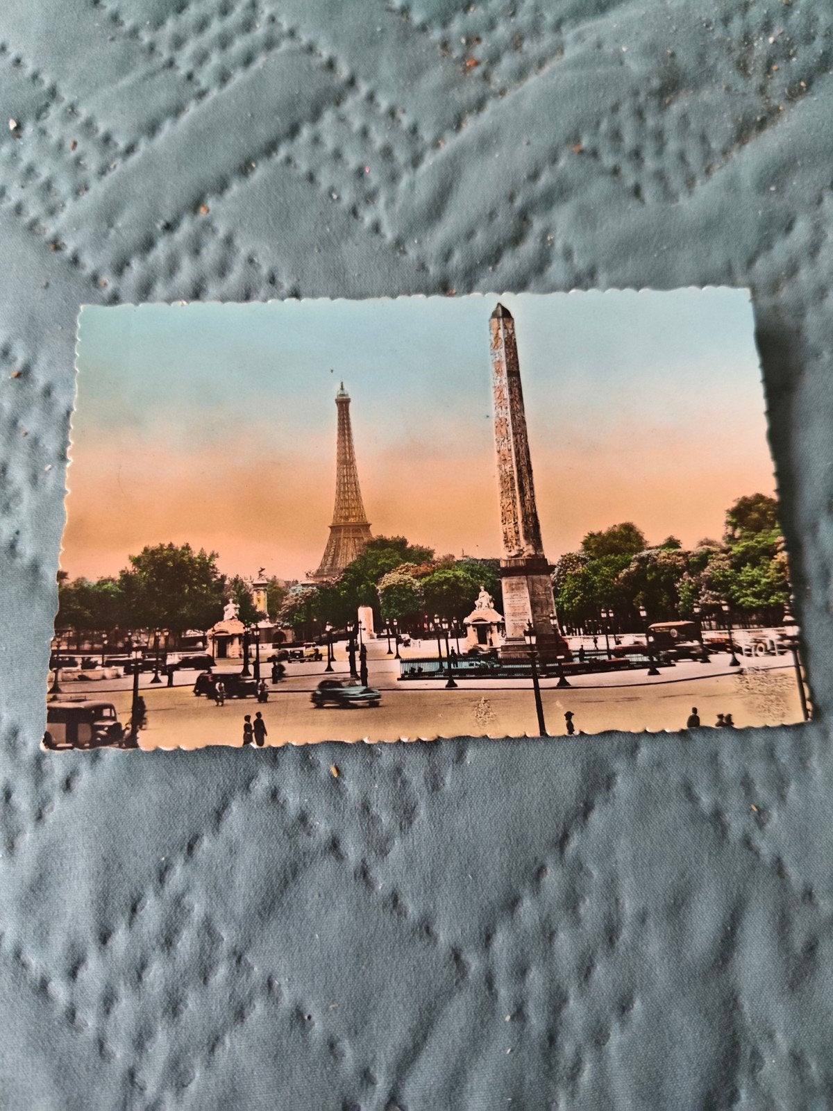 Vintage Ansichtkaart Parijs: Obelisk,, Ophalen of Verzenden, 1940 tot 1960, Gelopen