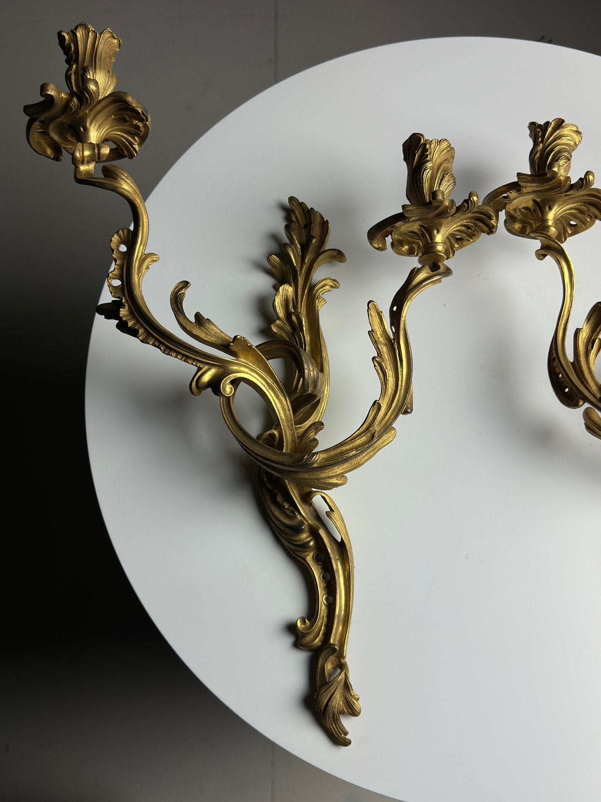 Set van Franse wandlampen in Louis XV-stijl, Antiek en Kunst, Antiek | Kandelaars, Ophalen of Verzenden, Koper of Brons