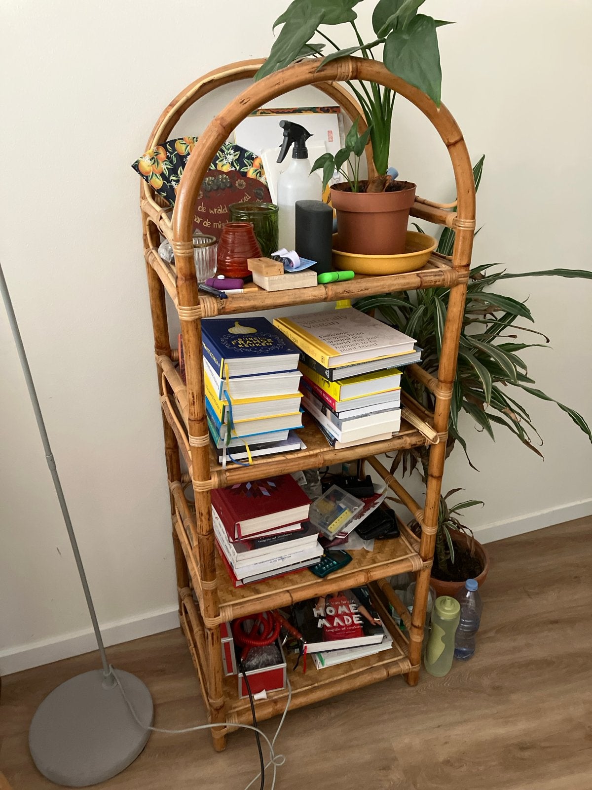 Vintage bamboe rotan boekenkast/stellingkast, Ophalen, Met plank(en), Gebruikt, 50 tot 100 cm