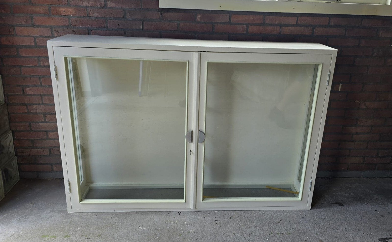 vitrinekast, Gebruikt, 100 tot 150 cm, Overige houtsoorten, Ophalen of Verzenden