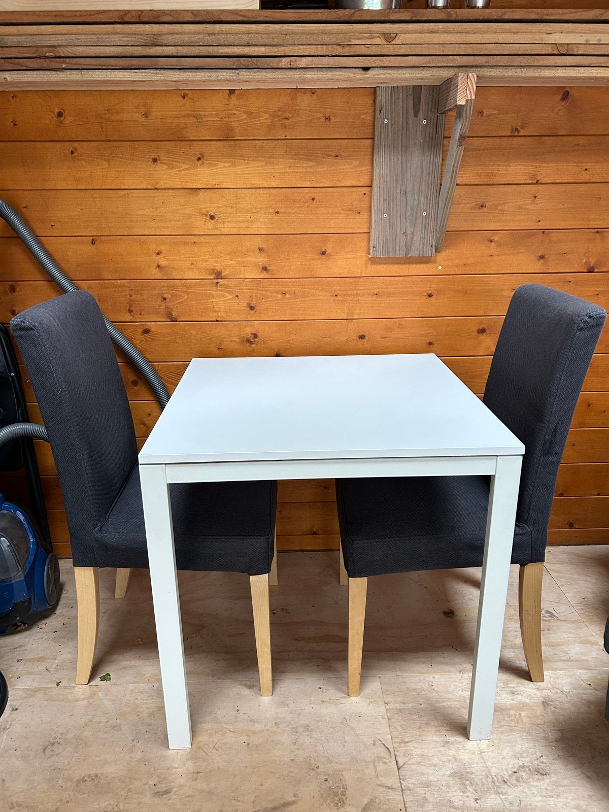 IKEA Hendriksdal stoelen met eettafel, Huis en Inrichting, Tafels | Eettafels, Ophalen, Gebruikt, Vierkant, Tot twee personen