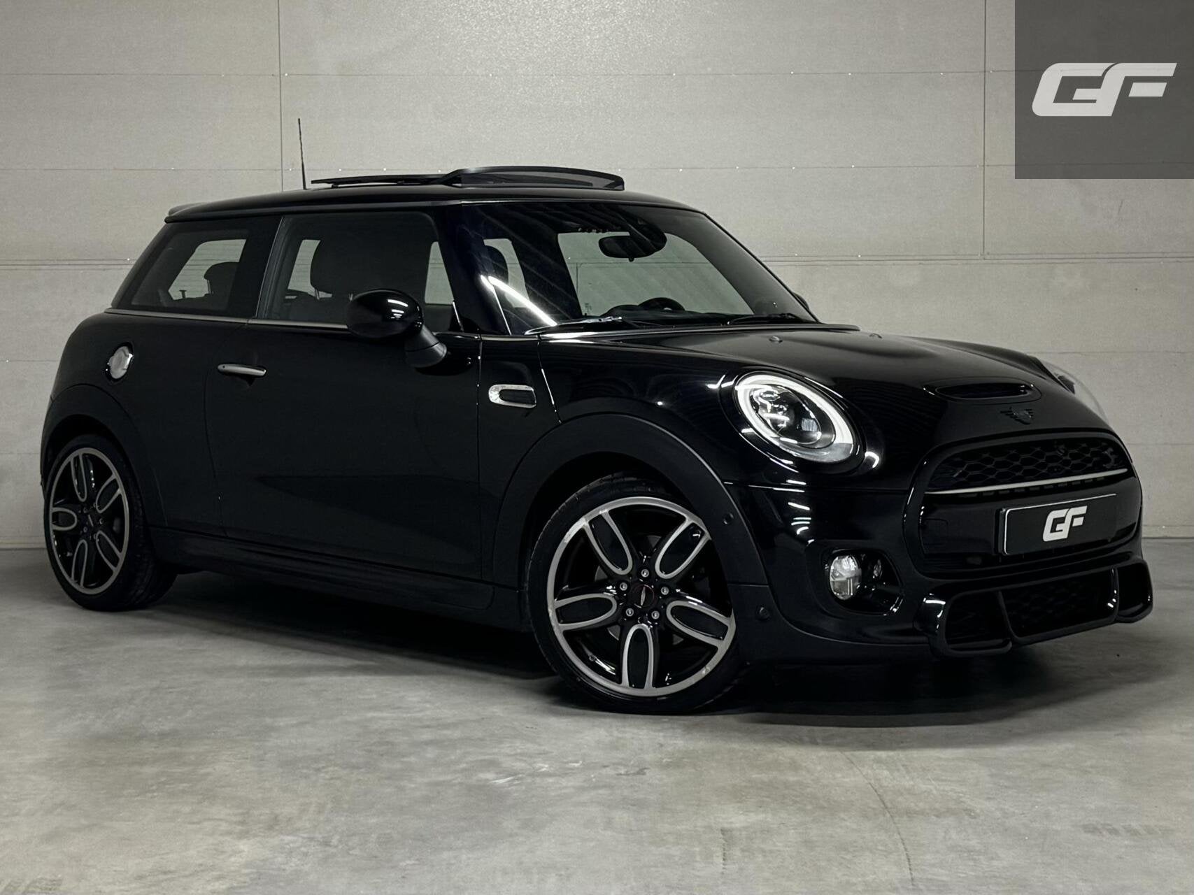 Mini Mini 2.0 Cooper S JCW Pano HUD H/K Leer DAB+ ACC NAP, Auto's, 1998 cc, Gebruikt, 4 stoelen, Bedrijf