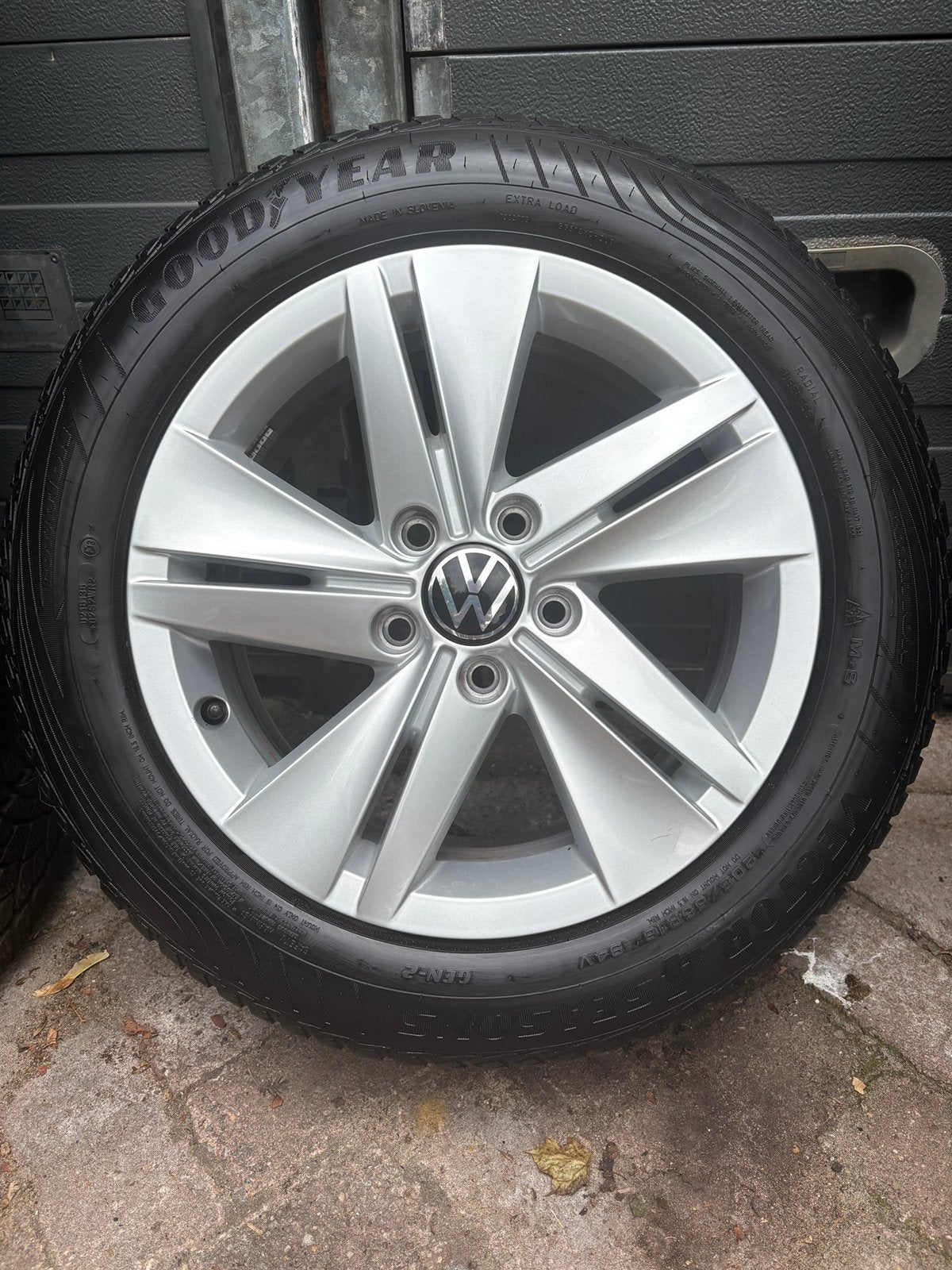 Originele VW Golf 8 Norfolk 16” 5x112  Goodyear All Season, Auto-onderdelen, Banden en Velgen, Ophalen, Gebruikt, 16 inch, Banden en Velgen