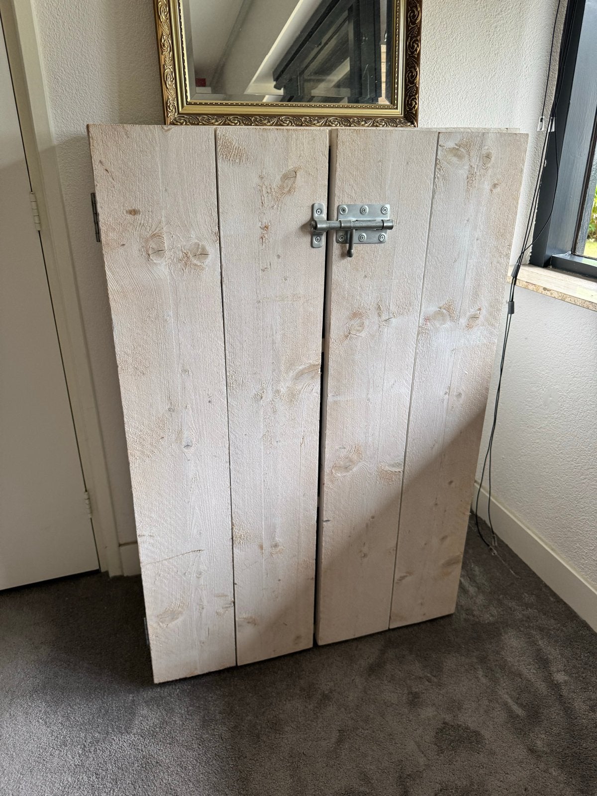 Wit steigerhouten kast, Ophalen, Gebruikt, 100 tot 150 cm, 50 tot 100 cm