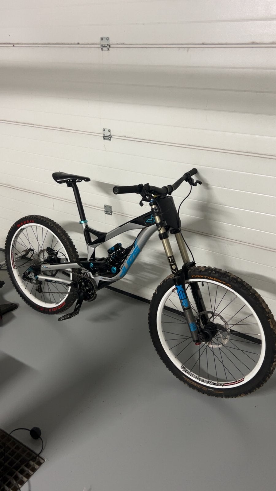 Tues 2.0, Fietsen en Brommers, Ophalen, Zo goed als nieuw, Aluminium, 24 inch of meer